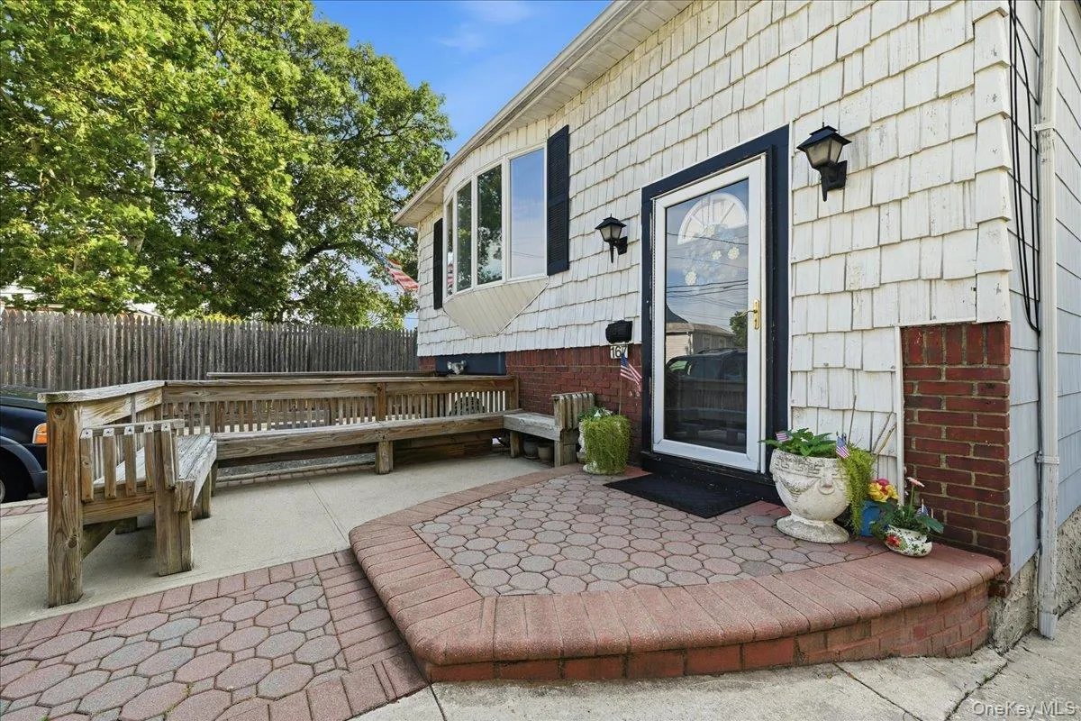 167 Lyon Street, Hempstead, NY, 4 Bedrooms Bedrooms, 10 Rooms Rooms,3 BathroomsBathrooms,Residential,For Rent,Lyon,0,1025030 167 Lyon Street, Hempstead, NY, 4 Bedrooms Bedrooms, 10 Rooms Rooms,3 BathroomsBathrooms,Residential,For Rent,Lyon,0,1025030