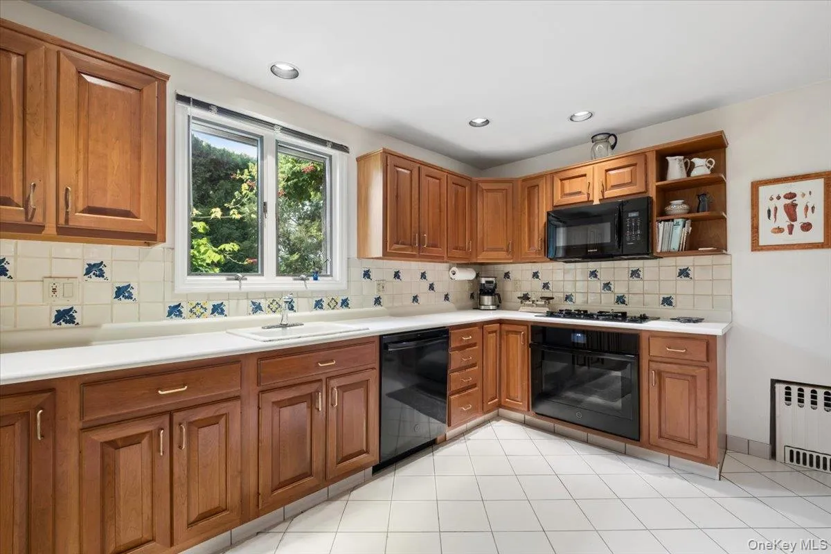 Thoughtfully Designed Kitchen Thoughtfully Designed Kitchen