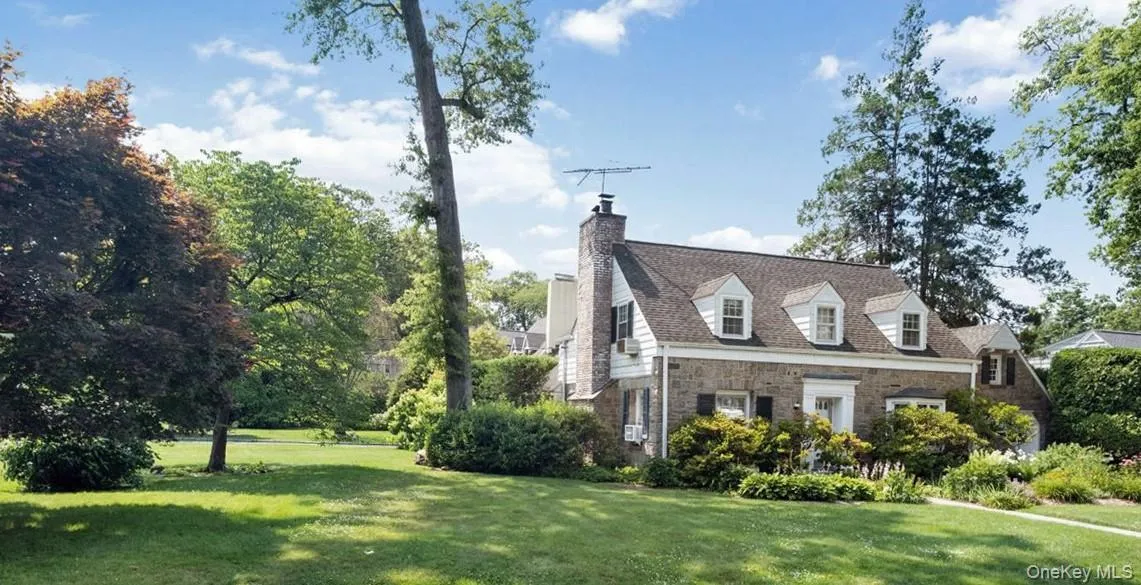 115 Ogden Avenue, White Plains, NY, 3 Bedrooms Bedrooms, 7 Rooms Rooms,2 BathroomsBathrooms,Residential,For Rent,Ogden,0,1025035 115 Ogden Avenue, White Plains, NY, 3 Bedrooms Bedrooms, 7 Rooms Rooms,2 BathroomsBathrooms,Residential,For Rent,Ogden,0,1025035