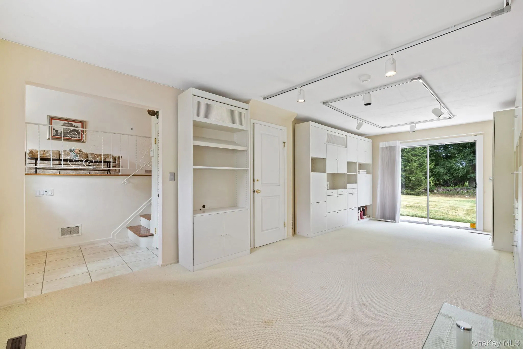 28 Stratford Place, Clarkstown, NY, 3 Bedrooms Bedrooms, 7 Rooms Rooms,1 BathroomBathrooms,Residential,For Rent,Stratford,0,1025036 28 Stratford Place, Clarkstown, NY, 3 Bedrooms Bedrooms, 7 Rooms Rooms,1 BathroomBathrooms,Residential,For Rent,Stratford,0,1025036