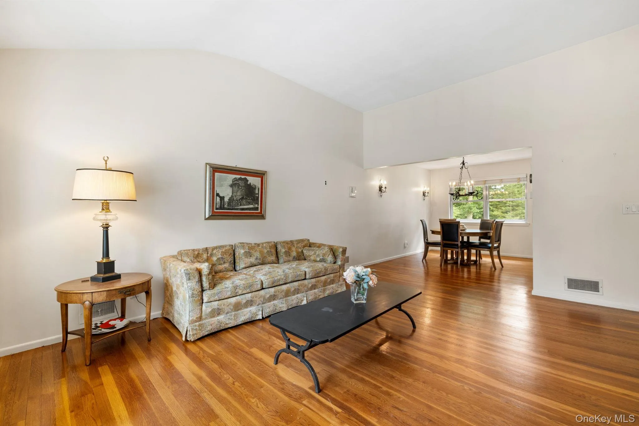 28 Stratford Place, Clarkstown, NY, 3 Bedrooms Bedrooms, 7 Rooms Rooms,1 BathroomBathrooms,Residential,For Rent,Stratford,0,1025036 28 Stratford Place, Clarkstown, NY, 3 Bedrooms Bedrooms, 7 Rooms Rooms,1 BathroomBathrooms,Residential,For Rent,Stratford,0,1025036