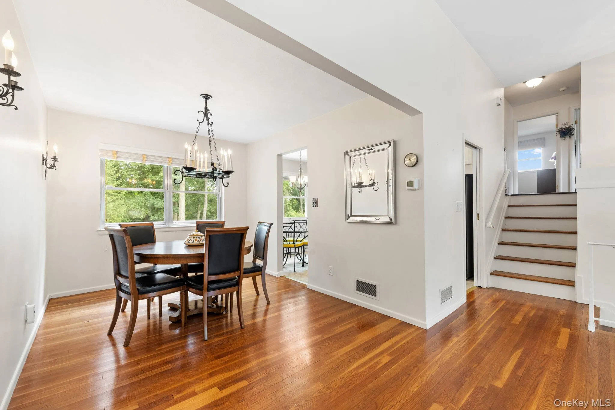 28 Stratford Place, Clarkstown, NY, 3 Bedrooms Bedrooms, 7 Rooms Rooms,1 BathroomBathrooms,Residential,For Rent,Stratford,0,1025036 28 Stratford Place, Clarkstown, NY, 3 Bedrooms Bedrooms, 7 Rooms Rooms,1 BathroomBathrooms,Residential,For Rent,Stratford,0,1025036