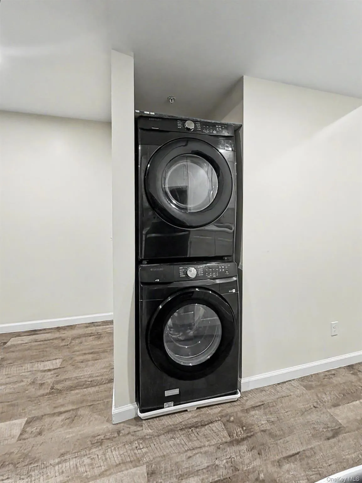 45 Front Street, Port Jervis, NY, 1 Bedroom Bedrooms, 3 Rooms Rooms,1 BathroomBathrooms,Residential Lease,For Rent,Front,0,1025038 45 Front Street, Port Jervis, NY, 1 Bedroom Bedrooms, 3 Rooms Rooms,1 BathroomBathrooms,Residential Lease,For Rent,Front,0,1025038