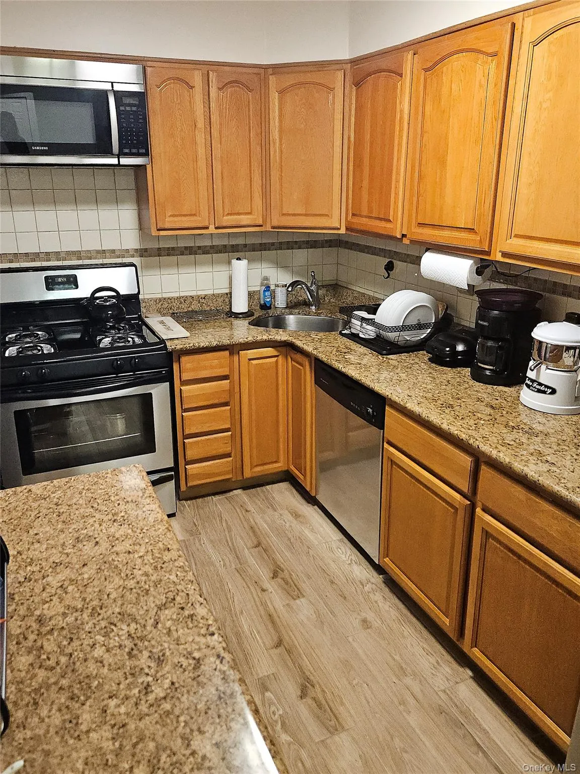 180 Van Cortlandt Park, New York, NY, 2 Bedrooms Bedrooms, 5 Rooms Rooms,1 BathroomBathrooms,Residential,For Rent,Van Cortlandt,0,1025039 180 Van Cortlandt Park, New York, NY, 2 Bedrooms Bedrooms, 5 Rooms Rooms,1 BathroomBathrooms,Residential,For Rent,Van Cortlandt,0,1025039