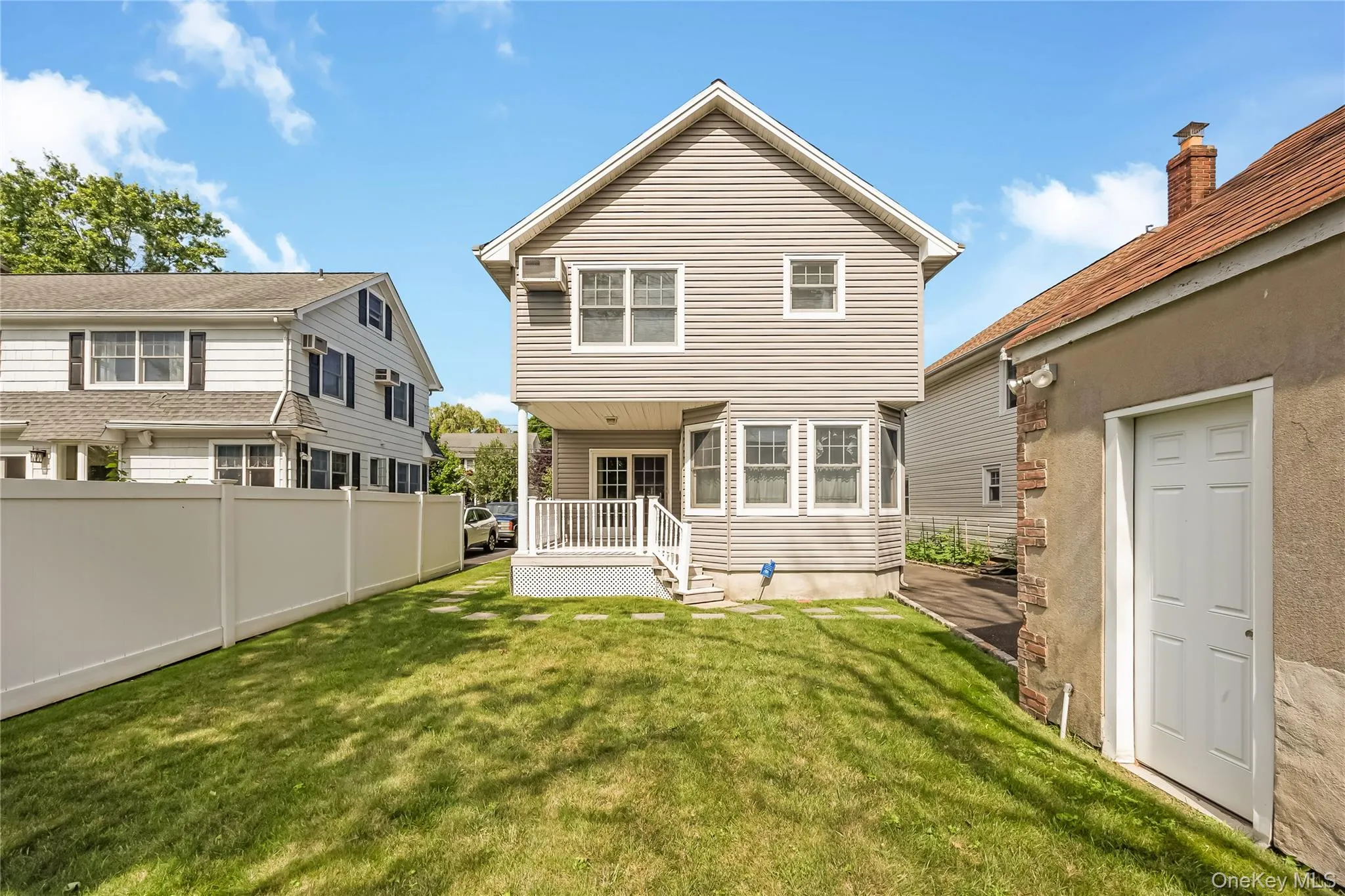 69 Vernon Avenue, Hempstead, NY, 3 Bedrooms Bedrooms, 6 Rooms Rooms,2 BathroomsBathrooms,Residential,For Rent,Vernon,0,1025041 69 Vernon Avenue, Hempstead, NY, 3 Bedrooms Bedrooms, 6 Rooms Rooms,2 BathroomsBathrooms,Residential,For Rent,Vernon,0,1025041