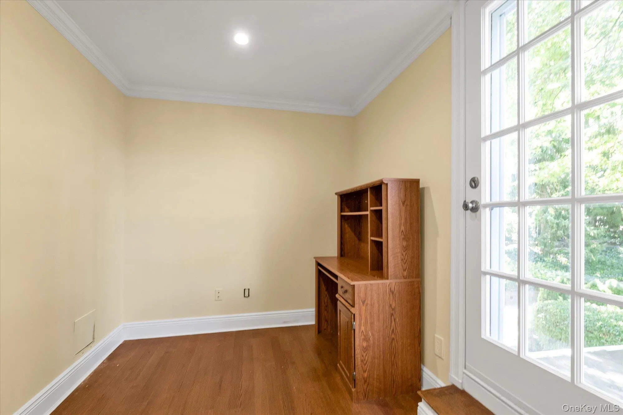 240-02 Poplar Street, New York, NY, 5 Bedrooms Bedrooms, 9 Rooms Rooms,3 BathroomsBathrooms,Residential,For Rent,Poplar,0,1025047 240-02 Poplar Street, New York, NY, 5 Bedrooms Bedrooms, 9 Rooms Rooms,3 BathroomsBathrooms,Residential,For Rent,Poplar,0,1025047