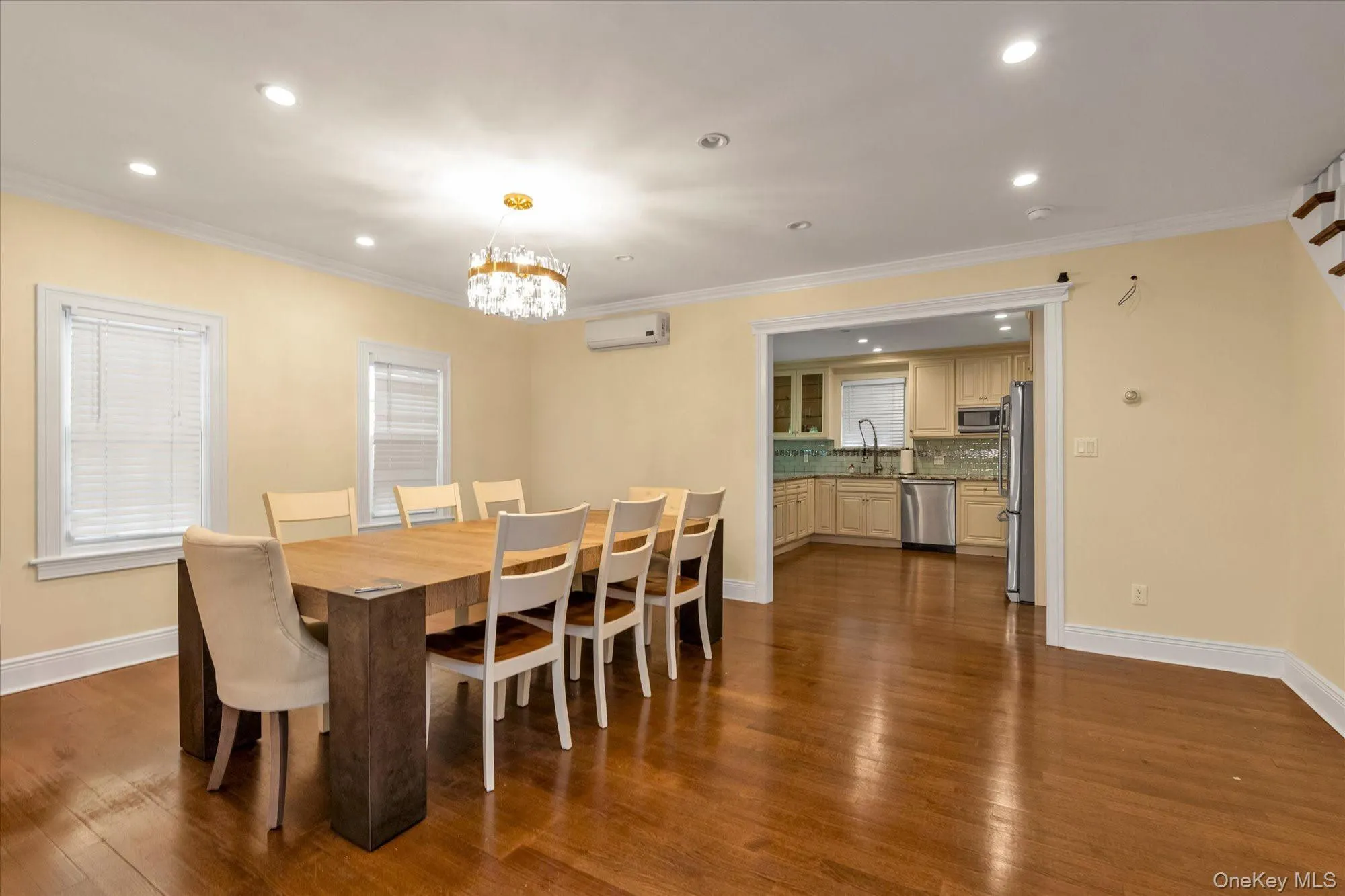240-02 Poplar Street, New York, NY, 5 Bedrooms Bedrooms, 9 Rooms Rooms,3 BathroomsBathrooms,Residential,For Rent,Poplar,0,1025047 240-02 Poplar Street, New York, NY, 5 Bedrooms Bedrooms, 9 Rooms Rooms,3 BathroomsBathrooms,Residential,For Rent,Poplar,0,1025047