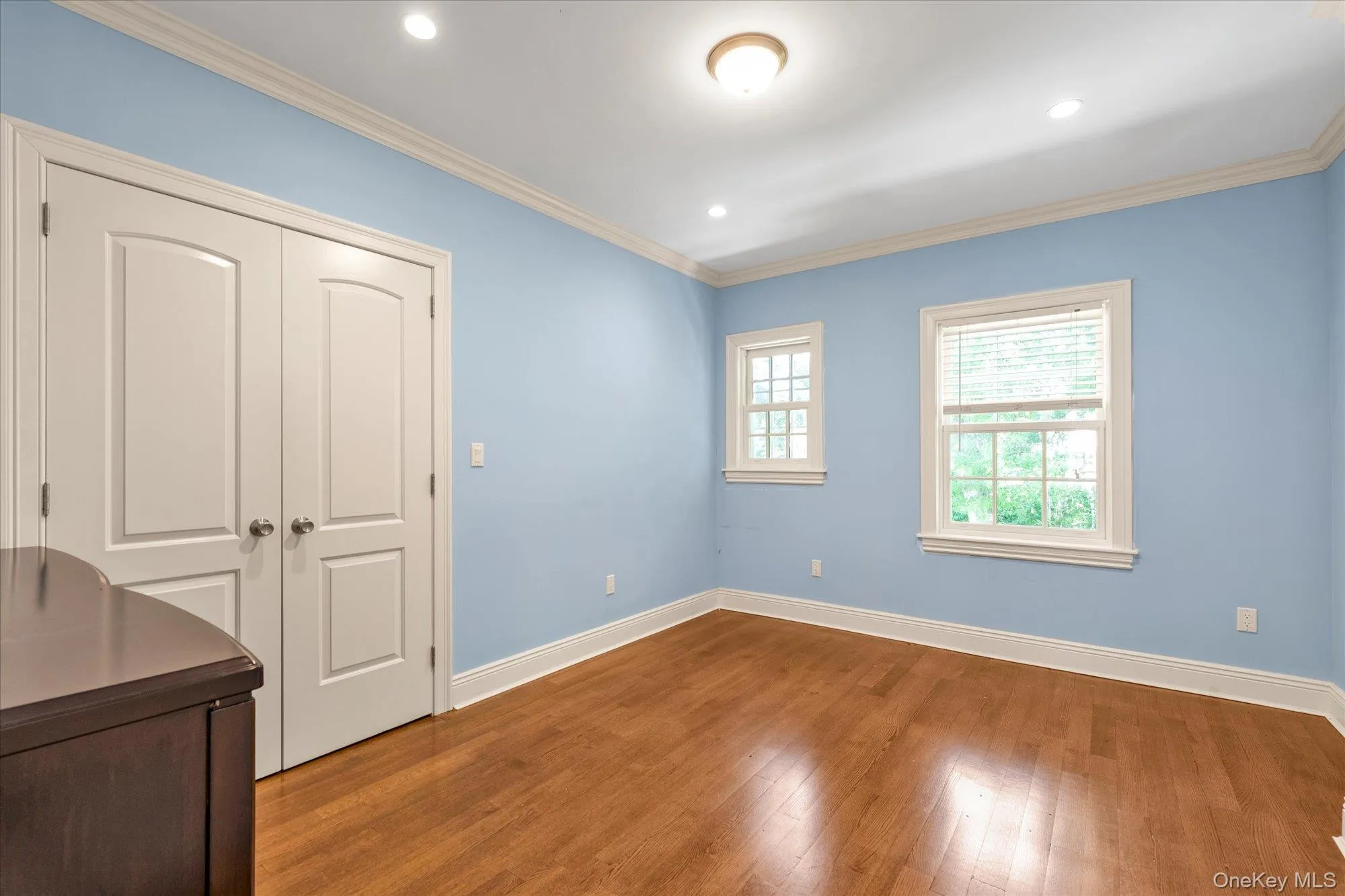 240-02 Poplar Street, New York, NY, 5 Bedrooms Bedrooms, 9 Rooms Rooms,3 BathroomsBathrooms,Residential,For Rent,Poplar,0,1025047 240-02 Poplar Street, New York, NY, 5 Bedrooms Bedrooms, 9 Rooms Rooms,3 BathroomsBathrooms,Residential,For Rent,Poplar,0,1025047