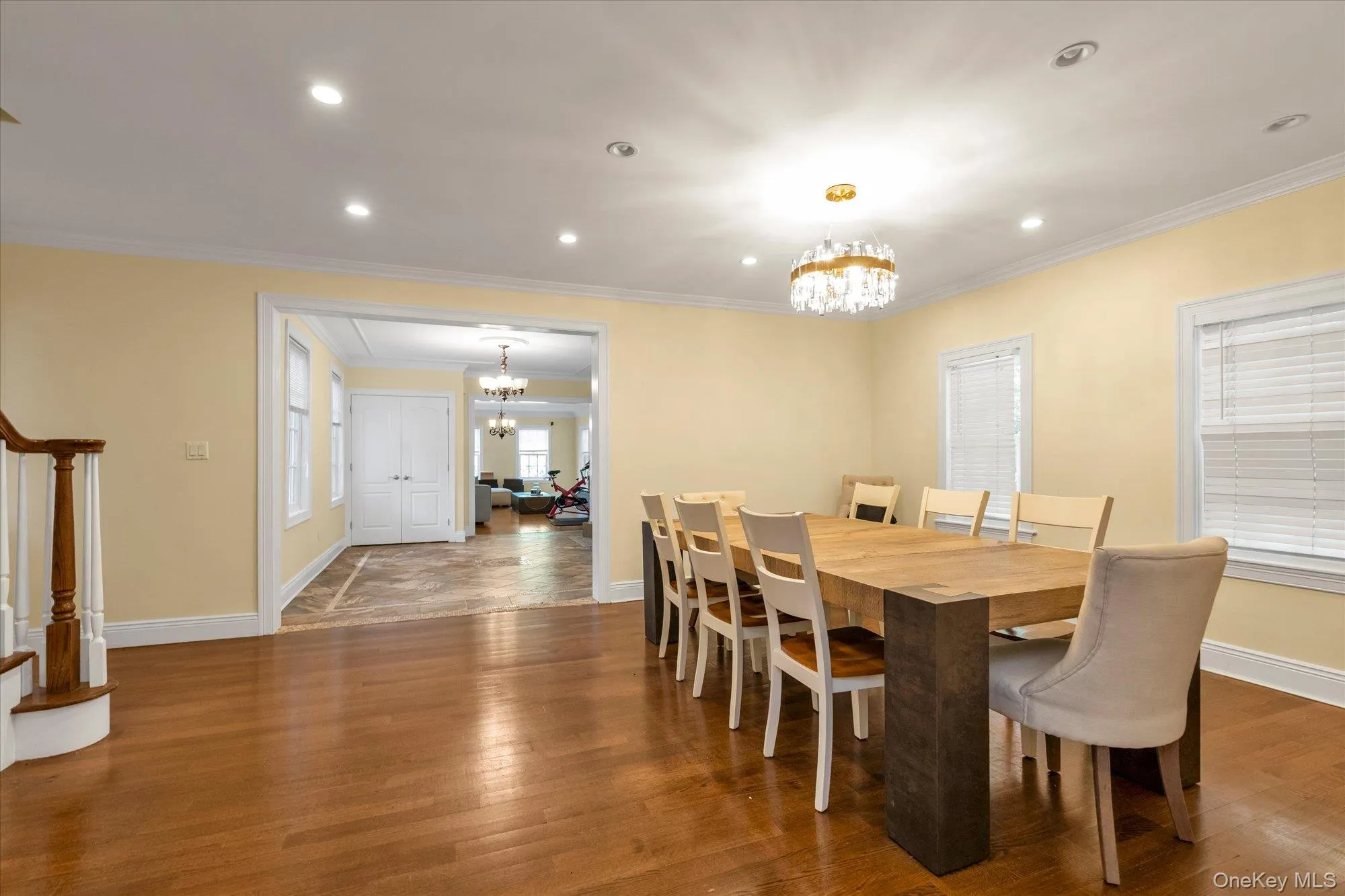 240-02 Poplar Street, New York, NY, 5 Bedrooms Bedrooms, 9 Rooms Rooms,3 BathroomsBathrooms,Residential,For Rent,Poplar,0,1025047 240-02 Poplar Street, New York, NY, 5 Bedrooms Bedrooms, 9 Rooms Rooms,3 BathroomsBathrooms,Residential,For Rent,Poplar,0,1025047