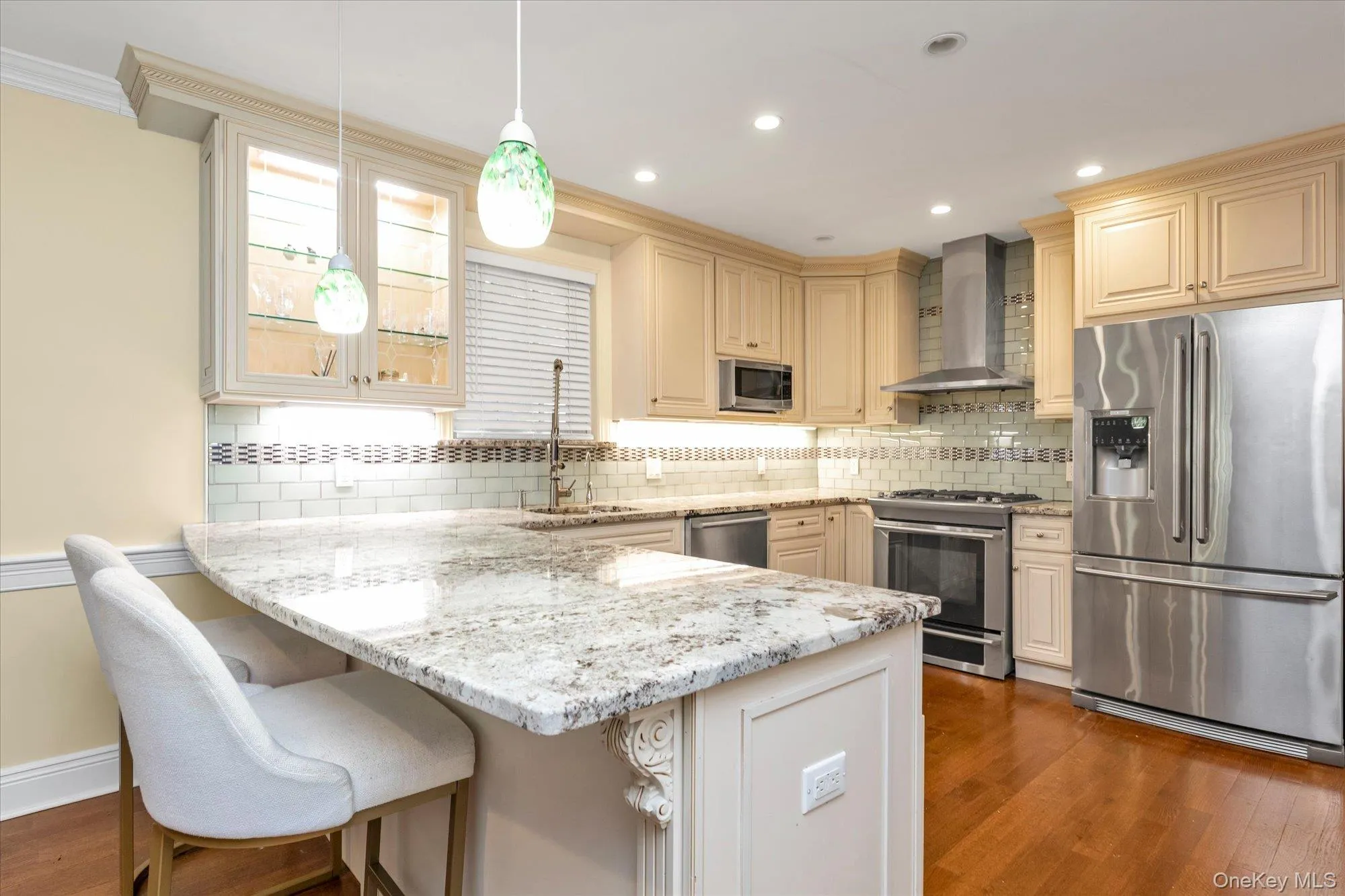 240-02 Poplar Street, New York, NY, 5 Bedrooms Bedrooms, 9 Rooms Rooms,3 BathroomsBathrooms,Residential,For Rent,Poplar,0,1025047 240-02 Poplar Street, New York, NY, 5 Bedrooms Bedrooms, 9 Rooms Rooms,3 BathroomsBathrooms,Residential,For Rent,Poplar,0,1025047
