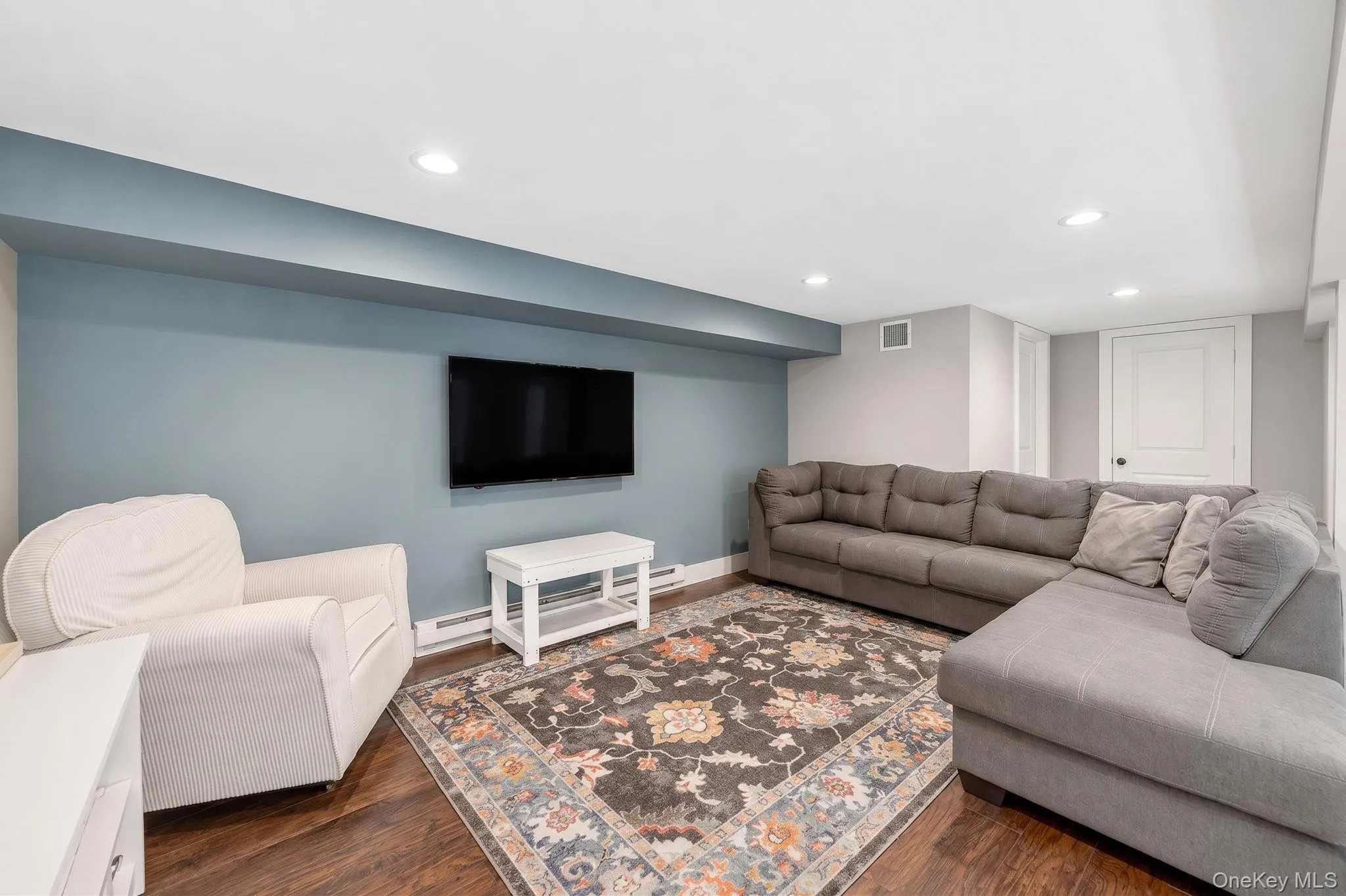 22 Caddy Place, Brookhaven, NY, 3 Bedrooms Bedrooms, 7 Rooms Rooms,2 BathroomsBathrooms,Residential,For Rent,Caddy,0,1025051 22 Caddy Place, Brookhaven, NY, 3 Bedrooms Bedrooms, 7 Rooms Rooms,2 BathroomsBathrooms,Residential,For Rent,Caddy,0,1025051