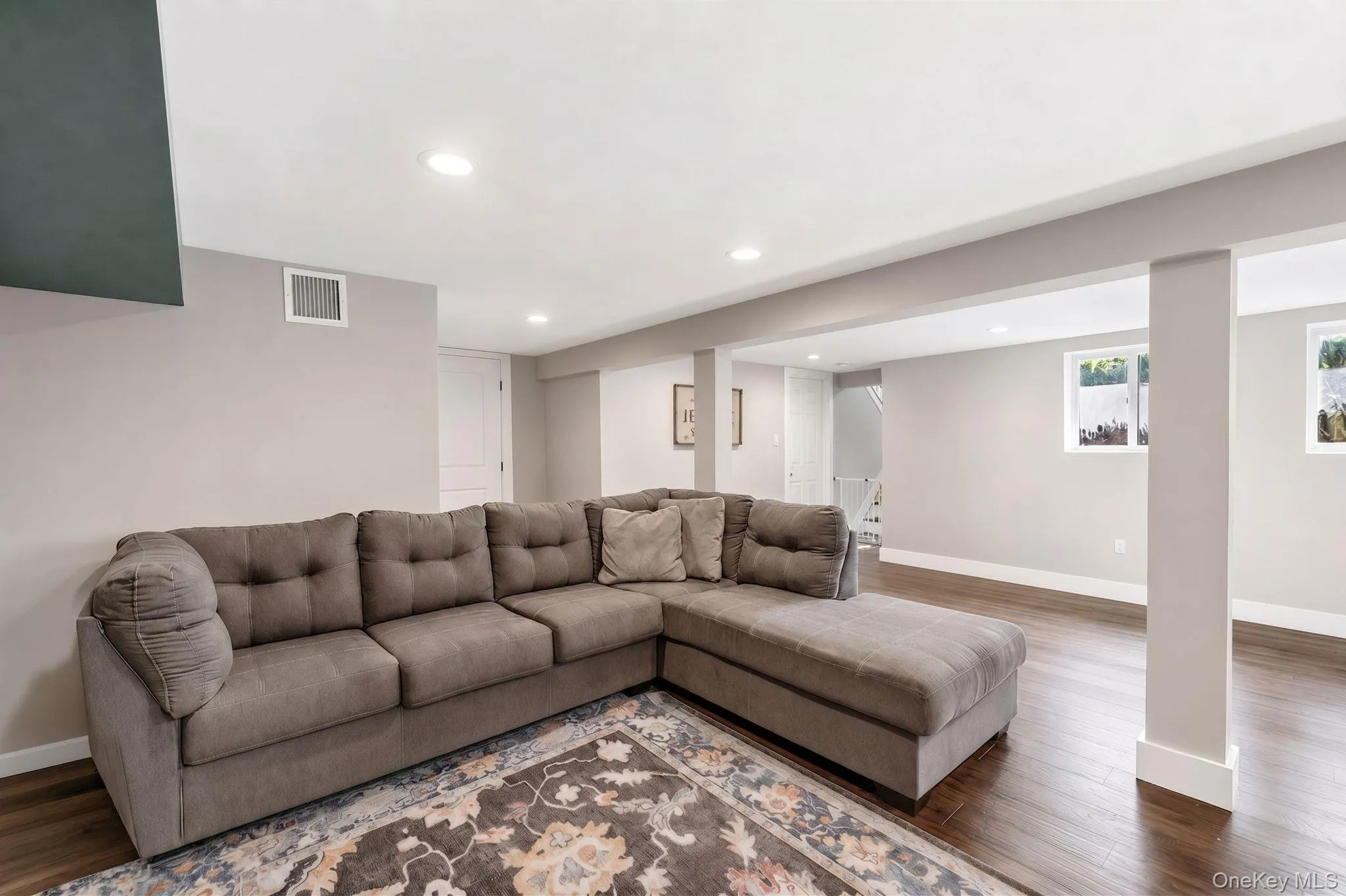 22 Caddy Place, Brookhaven, NY, 3 Bedrooms Bedrooms, 7 Rooms Rooms,2 BathroomsBathrooms,Residential,For Rent,Caddy,0,1025051 22 Caddy Place, Brookhaven, NY, 3 Bedrooms Bedrooms, 7 Rooms Rooms,2 BathroomsBathrooms,Residential,For Rent,Caddy,0,1025051