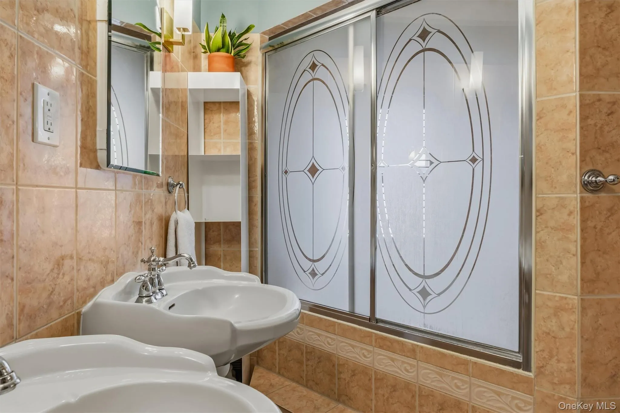 40 Honey Lane, Poughkeepsie (town), NY, 3 Bedrooms Bedrooms, 7 Rooms Rooms,2 BathroomsBathrooms,Residential,For Rent,Honey,0,1025055 40 Honey Lane, Poughkeepsie (town), NY, 3 Bedrooms Bedrooms, 7 Rooms Rooms,2 BathroomsBathrooms,Residential,For Rent,Honey,0,1025055