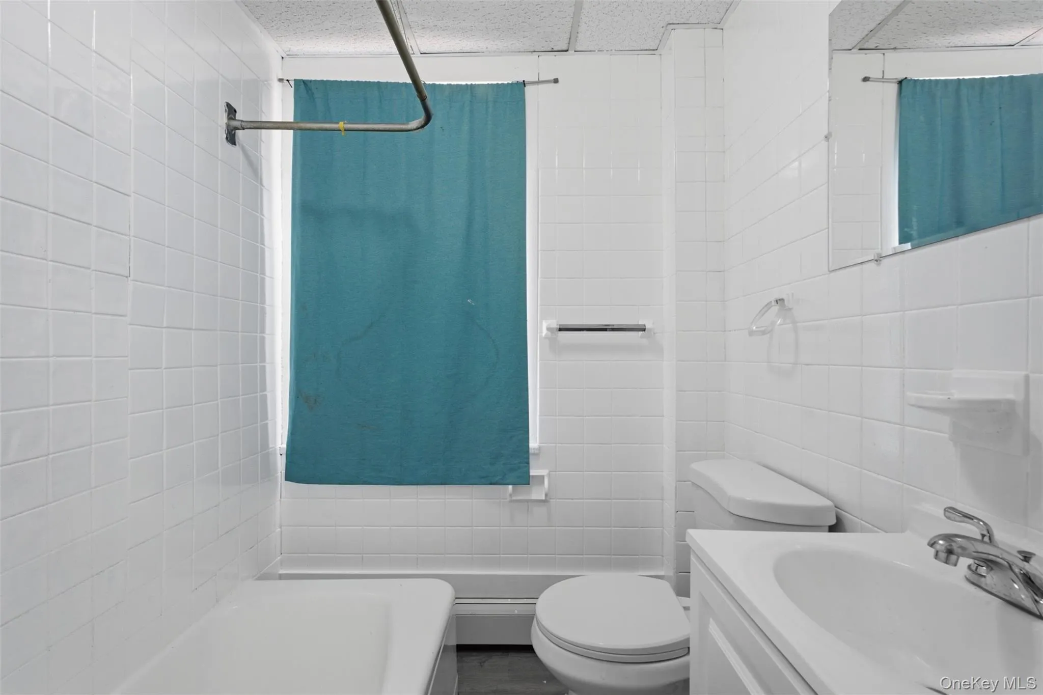 213 Overlook Place, Newburgh (city), NY, 2 Bedrooms Bedrooms, 5 Rooms Rooms,2 BathroomsBathrooms,Residential Lease,For Rent,Overlook,0,1025062 213 Overlook Place, Newburgh (city), NY, 2 Bedrooms Bedrooms, 5 Rooms Rooms,2 BathroomsBathrooms,Residential Lease,For Rent,Overlook,0,1025062