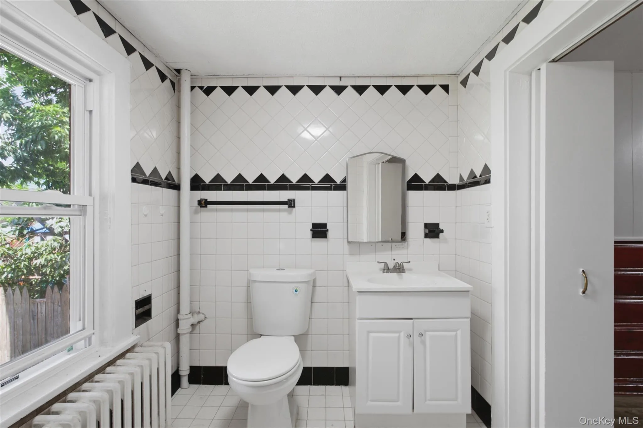 213 Overlook Place, Newburgh (city), NY, 2 Bedrooms Bedrooms, 5 Rooms Rooms,2 BathroomsBathrooms,Residential Lease,For Rent,Overlook,0,1025062 213 Overlook Place, Newburgh (city), NY, 2 Bedrooms Bedrooms, 5 Rooms Rooms,2 BathroomsBathrooms,Residential Lease,For Rent,Overlook,0,1025062