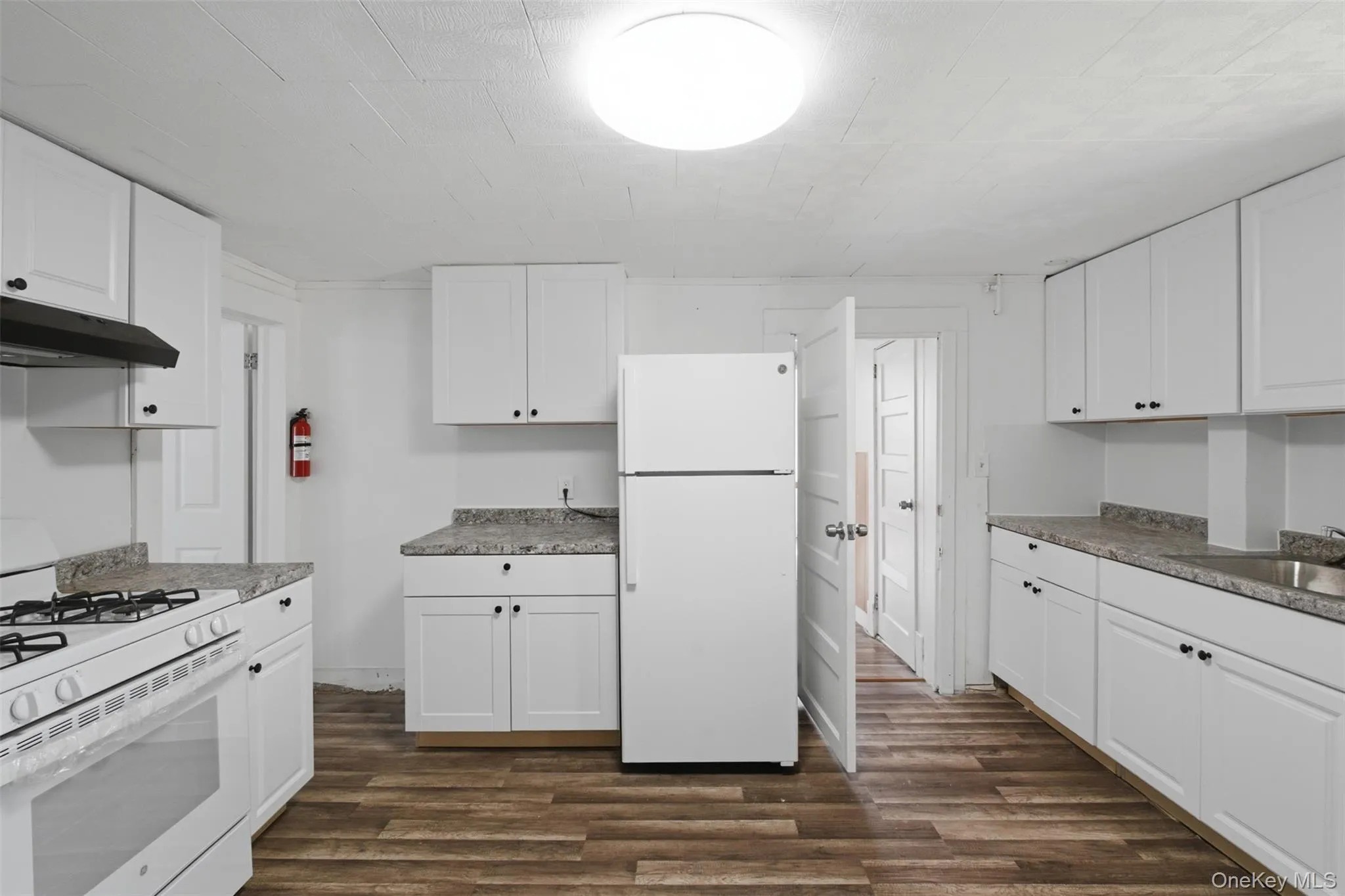213 Overlook Place, Newburgh (city), NY, 2 Bedrooms Bedrooms, 5 Rooms Rooms,2 BathroomsBathrooms,Residential Lease,For Rent,Overlook,0,1025062 213 Overlook Place, Newburgh (city), NY, 2 Bedrooms Bedrooms, 5 Rooms Rooms,2 BathroomsBathrooms,Residential Lease,For Rent,Overlook,0,1025062