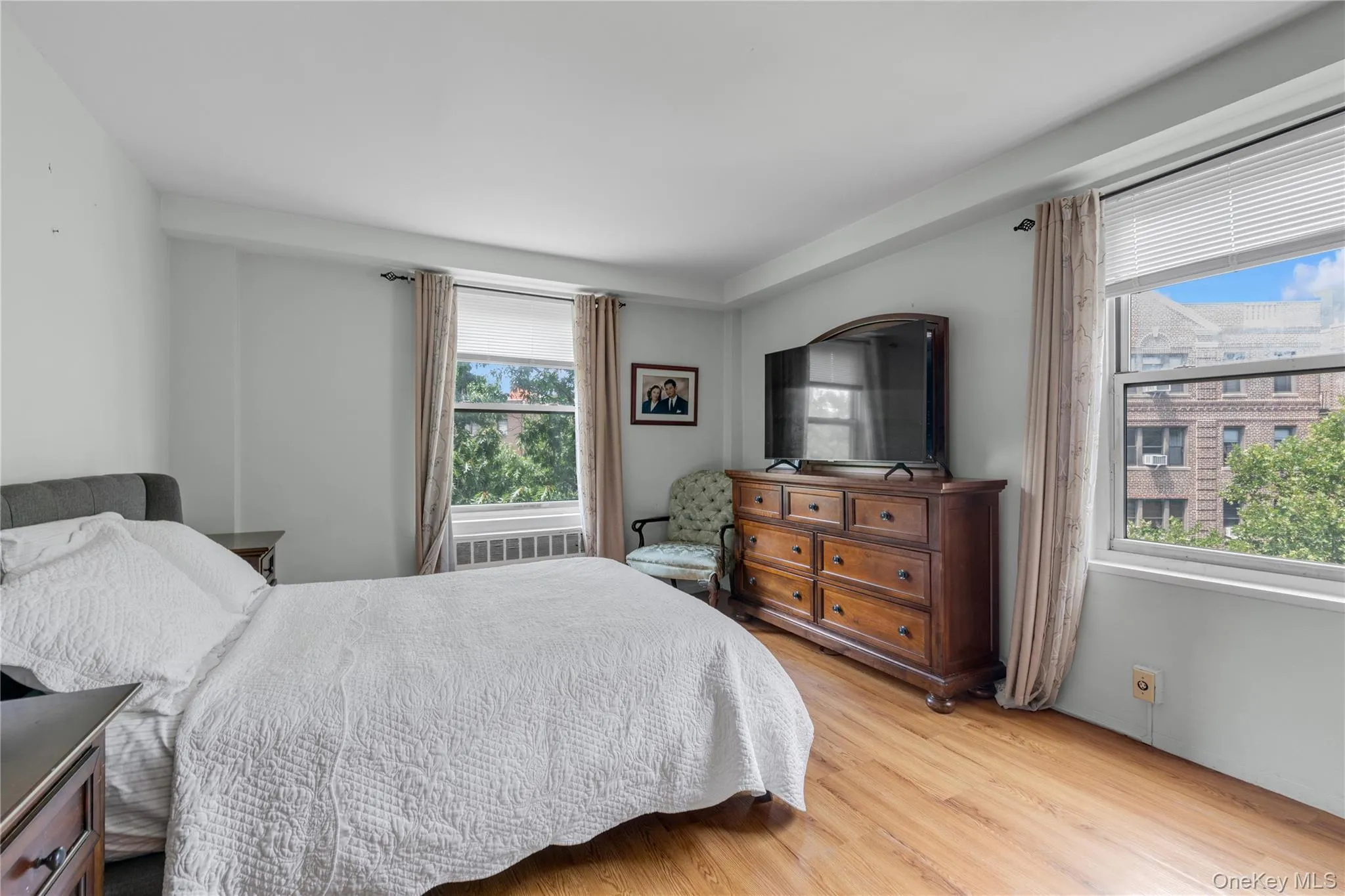 35-31 85th Street, New York, NY, 3 Bedrooms Bedrooms, 6 Rooms Rooms,1 BathroomBathrooms,Residential,For Rent,85th,0,1025063 35-31 85th Street, New York, NY, 3 Bedrooms Bedrooms, 6 Rooms Rooms,1 BathroomBathrooms,Residential,For Rent,85th,0,1025063