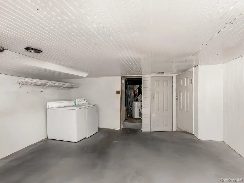 642 Park Avenue, Yonkers, NY, 3 Bedrooms Bedrooms, 6 Rooms Rooms,1 BathroomBathrooms,Residential,For Rent,Park,0,1025064 642 Park Avenue, Yonkers, NY, 3 Bedrooms Bedrooms, 6 Rooms Rooms,1 BathroomBathrooms,Residential,For Rent,Park,0,1025064