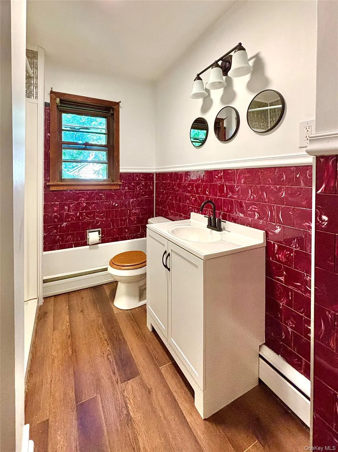 Full Bathroom Full Bathroom