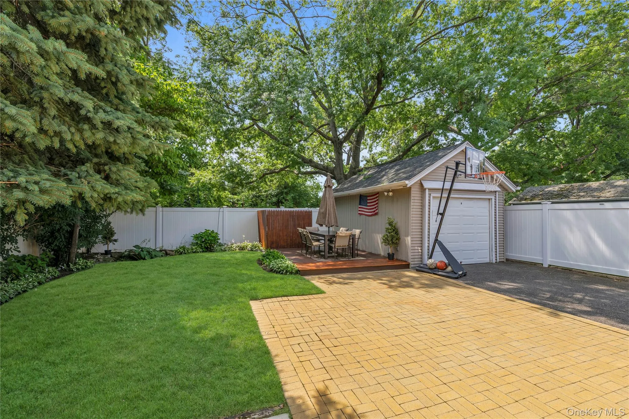 144 Buckingham Place, Hempstead, NY, 3 Bedrooms Bedrooms, 7 Rooms Rooms,2 BathroomsBathrooms,Residential,For Rent,Buckingham,0,1025070 144 Buckingham Place, Hempstead, NY, 3 Bedrooms Bedrooms, 7 Rooms Rooms,2 BathroomsBathrooms,Residential,For Rent,Buckingham,0,1025070