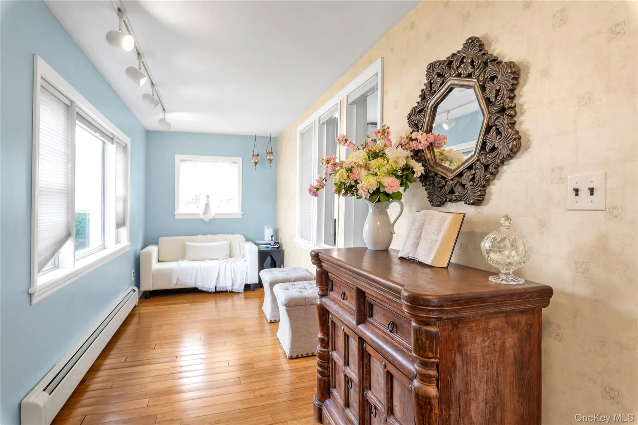144 Buckingham Place, Hempstead, NY, 3 Bedrooms Bedrooms, 7 Rooms Rooms,2 BathroomsBathrooms,Residential,For Rent,Buckingham,0,1025070 144 Buckingham Place, Hempstead, NY, 3 Bedrooms Bedrooms, 7 Rooms Rooms,2 BathroomsBathrooms,Residential,For Rent,Buckingham,0,1025070