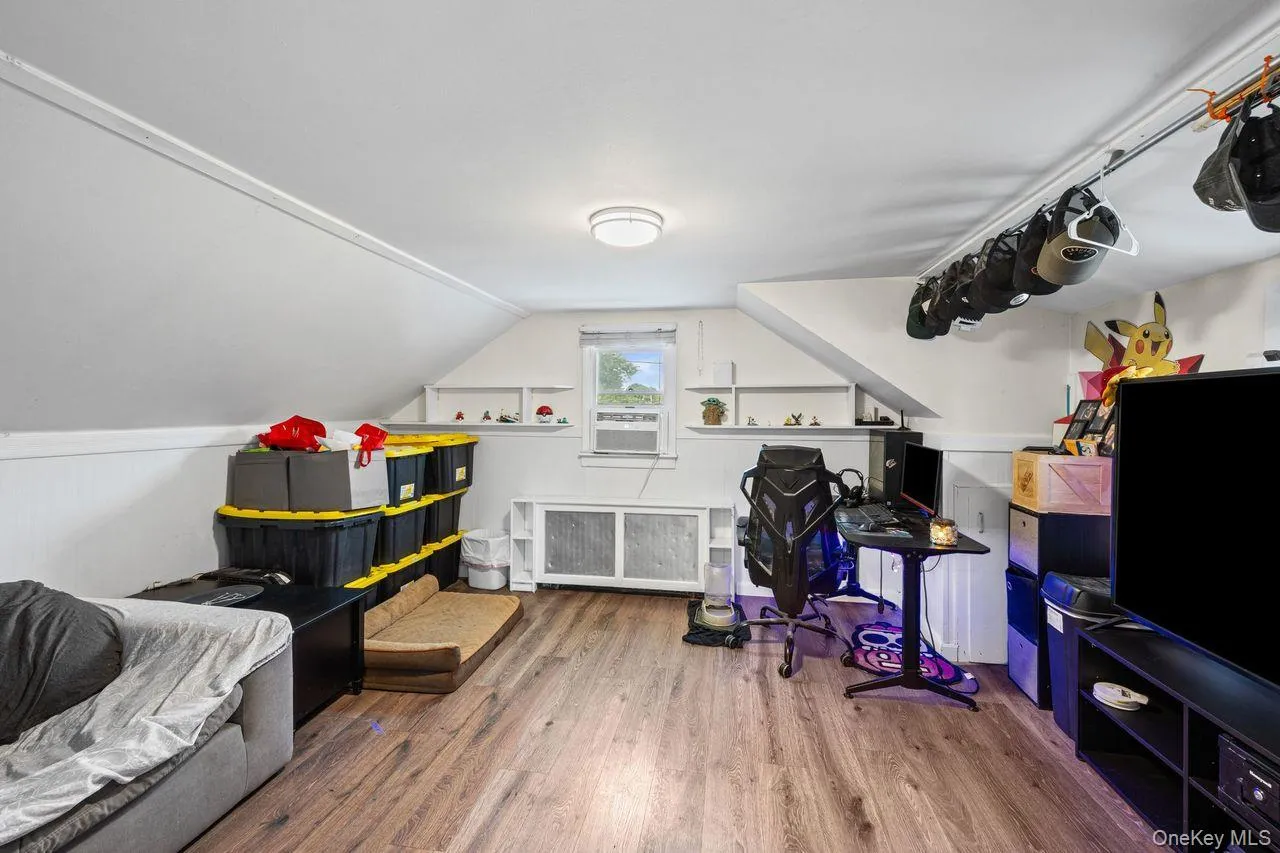 14 Tudor Road, Brookhaven, NY, 4 Bedrooms Bedrooms, 8 Rooms Rooms,2 BathroomsBathrooms,Residential,For Rent,Tudor,0,1025072 14 Tudor Road, Brookhaven, NY, 4 Bedrooms Bedrooms, 8 Rooms Rooms,2 BathroomsBathrooms,Residential,For Rent,Tudor,0,1025072
