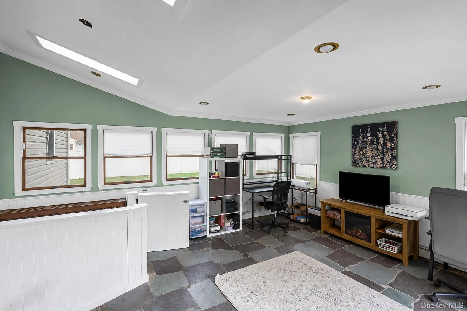 14 Tudor Road, Brookhaven, NY, 4 Bedrooms Bedrooms, 8 Rooms Rooms,2 BathroomsBathrooms,Residential,For Rent,Tudor,0,1025072 14 Tudor Road, Brookhaven, NY, 4 Bedrooms Bedrooms, 8 Rooms Rooms,2 BathroomsBathrooms,Residential,For Rent,Tudor,0,1025072