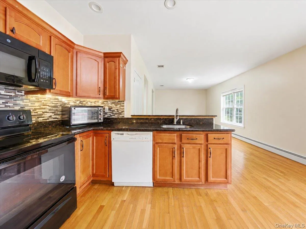 977 Mt Hope Road, Middletown, NY, 4 Bedrooms Bedrooms, 8 Rooms Rooms,2 BathroomsBathrooms,Residential,For Rent,Mt Hope,0,1025075 977 Mt Hope Road, Middletown, NY, 4 Bedrooms Bedrooms, 8 Rooms Rooms,2 BathroomsBathrooms,Residential,For Rent,Mt Hope,0,1025075