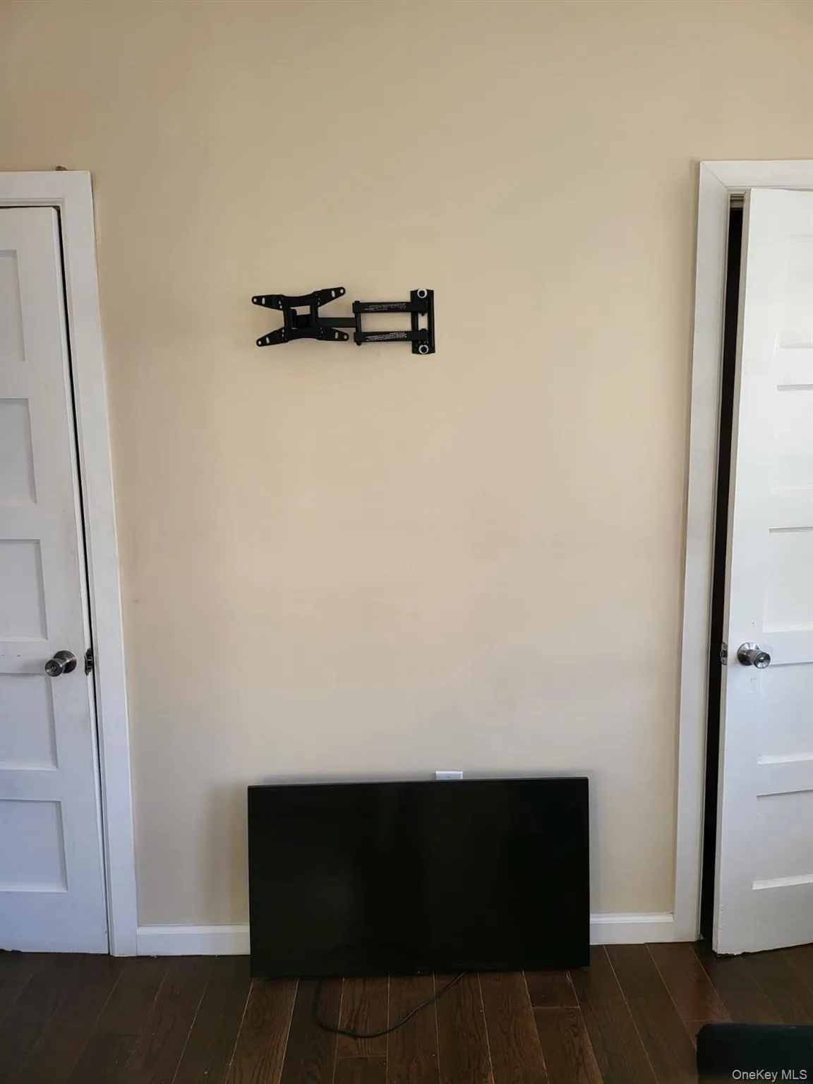 881 New York Avenue, New York, NY, 5 Bedrooms Bedrooms, 9 Rooms Rooms,2 BathroomsBathrooms,Residential Lease,For Rent,New York,0,1025076 881 New York Avenue, New York, NY, 5 Bedrooms Bedrooms, 9 Rooms Rooms,2 BathroomsBathrooms,Residential Lease,For Rent,New York,0,1025076