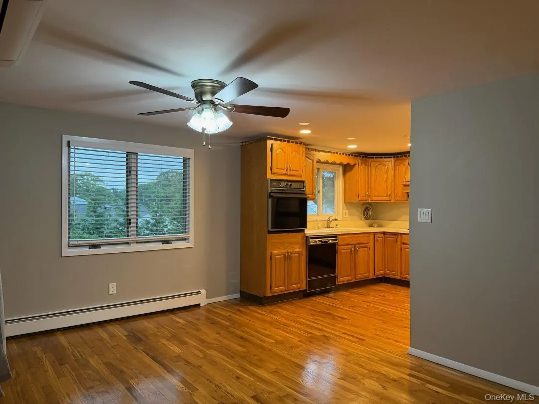 508 N. Broome Avenue, Babylon, NY, 1 Bedroom Bedrooms, 4 Rooms Rooms,1 BathroomBathrooms,Residential Lease,For Rent,Broome,0,1025078 508 N. Broome Avenue, Babylon, NY, 1 Bedroom Bedrooms, 4 Rooms Rooms,1 BathroomBathrooms,Residential Lease,For Rent,Broome,0,1025078