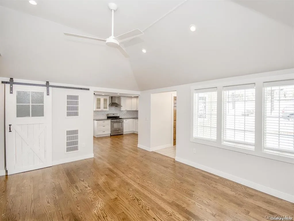 125 15th Avenue, Oyster Bay, NY, 2 Bedrooms Bedrooms, 6 Rooms Rooms,2 BathroomsBathrooms,Residential Lease,For Rent,15th,0,1025083 125 15th Avenue, Oyster Bay, NY, 2 Bedrooms Bedrooms, 6 Rooms Rooms,2 BathroomsBathrooms,Residential Lease,For Rent,15th,0,1025083