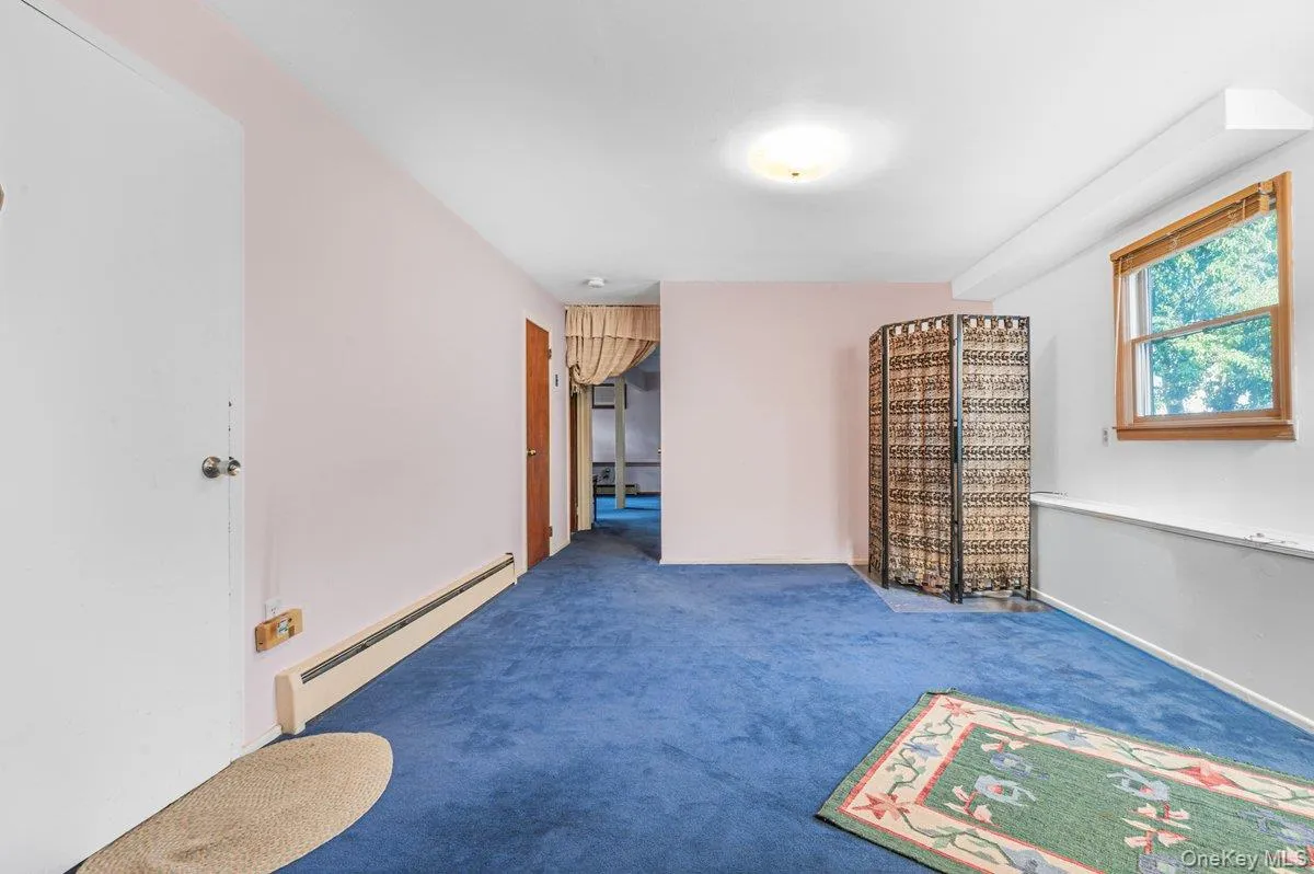 2 Atlas Court, North Hempstead, NY, 4 Bedrooms Bedrooms, 6 Rooms Rooms,1 BathroomBathrooms,Residential,For Rent,Atlas,0,1025084 2 Atlas Court, North Hempstead, NY, 4 Bedrooms Bedrooms, 6 Rooms Rooms,1 BathroomBathrooms,Residential,For Rent,Atlas,0,1025084