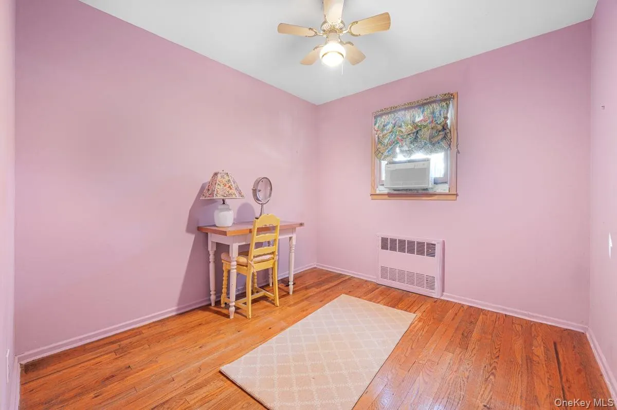 2 Atlas Court, North Hempstead, NY, 4 Bedrooms Bedrooms, 6 Rooms Rooms,1 BathroomBathrooms,Residential,For Rent,Atlas,0,1025084 2 Atlas Court, North Hempstead, NY, 4 Bedrooms Bedrooms, 6 Rooms Rooms,1 BathroomBathrooms,Residential,For Rent,Atlas,0,1025084