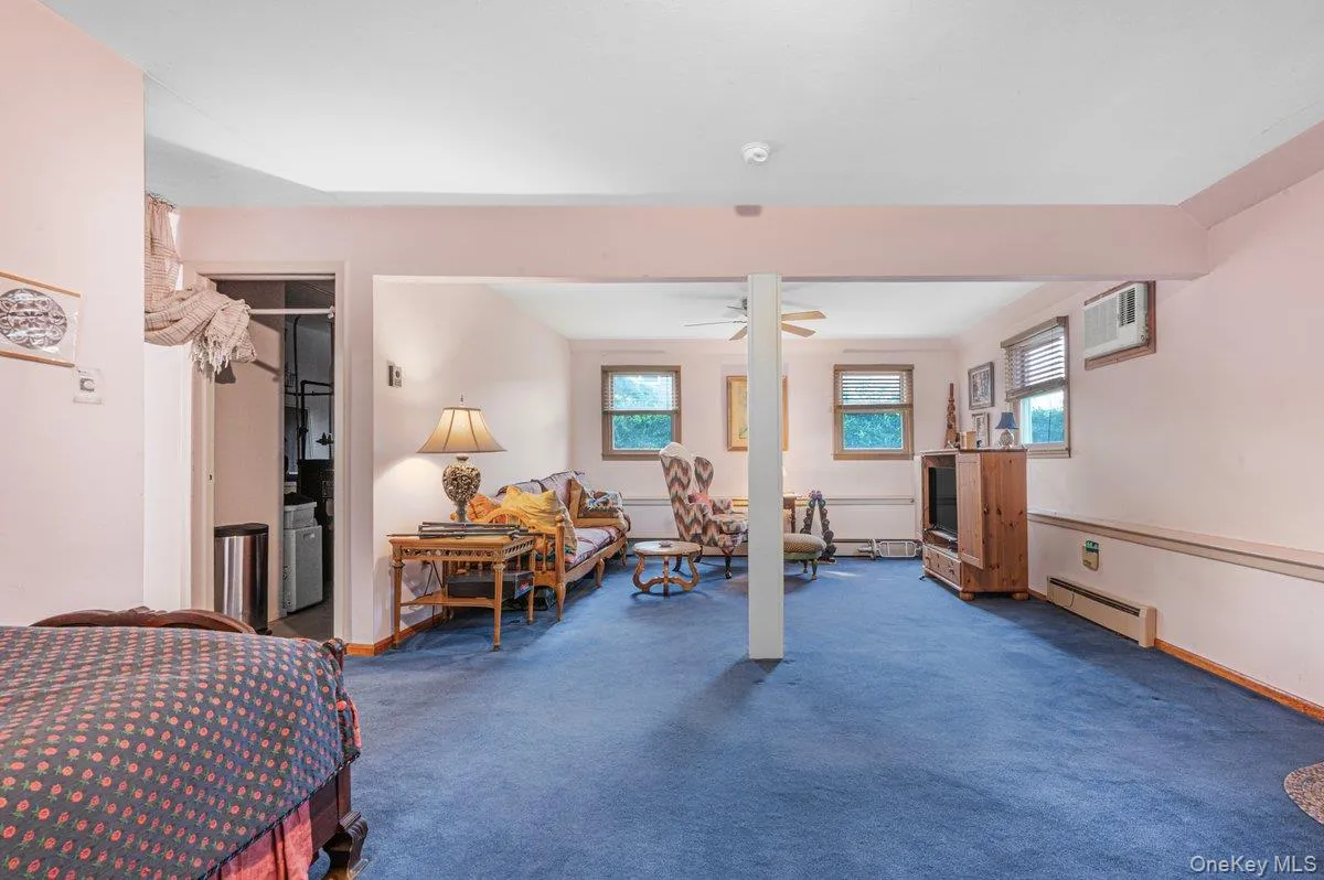 2 Atlas Court, North Hempstead, NY, 4 Bedrooms Bedrooms, 6 Rooms Rooms,1 BathroomBathrooms,Residential,For Rent,Atlas,0,1025084 2 Atlas Court, North Hempstead, NY, 4 Bedrooms Bedrooms, 6 Rooms Rooms,1 BathroomBathrooms,Residential,For Rent,Atlas,0,1025084