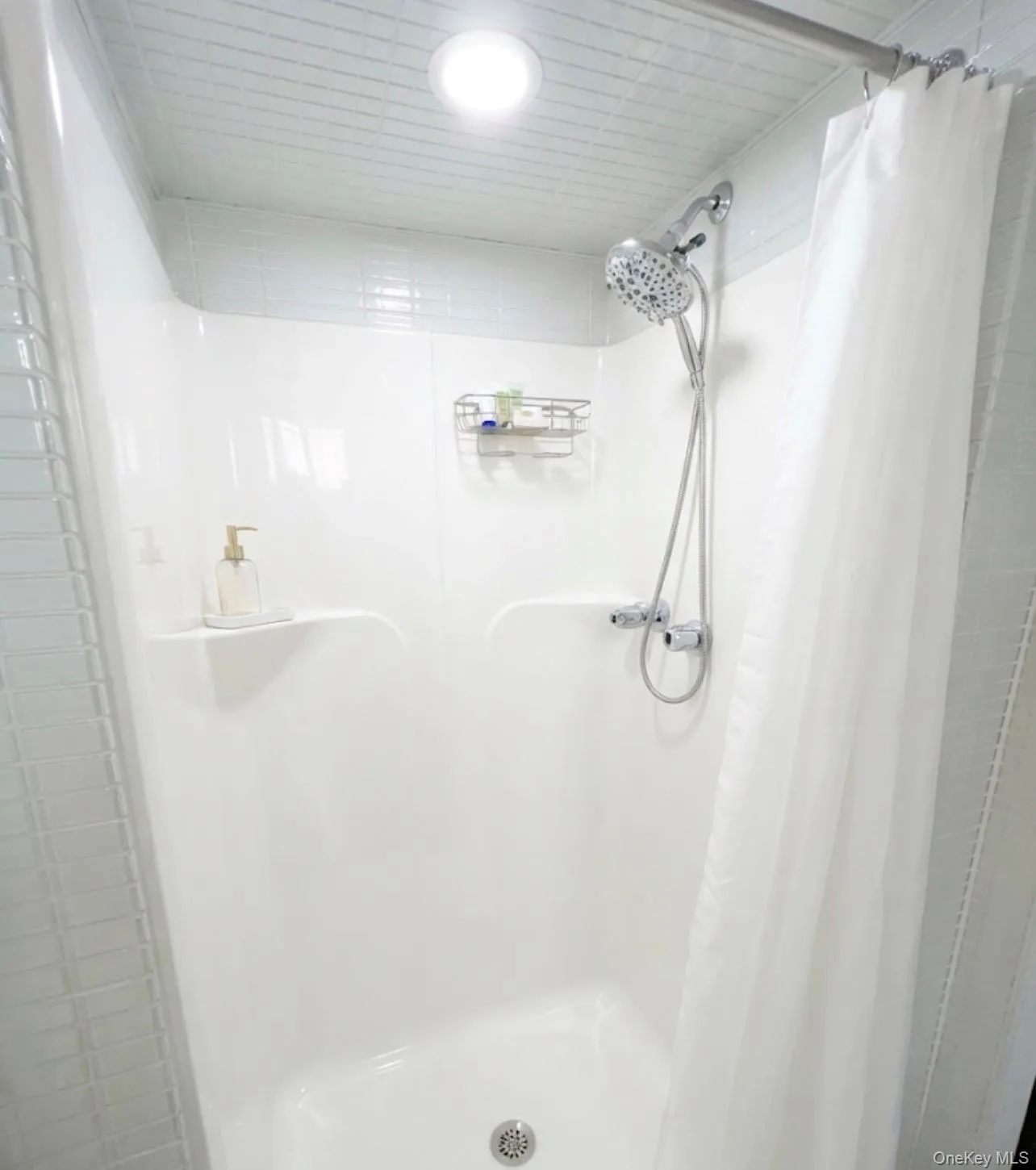 3058 Barkley Avenue, New York, NY, 2 Bedrooms Bedrooms, 5 Rooms Rooms,2 BathroomsBathrooms,Residential,For Rent,Barkley,0,1025088 3058 Barkley Avenue, New York, NY, 2 Bedrooms Bedrooms, 5 Rooms Rooms,2 BathroomsBathrooms,Residential,For Rent,Barkley,0,1025088