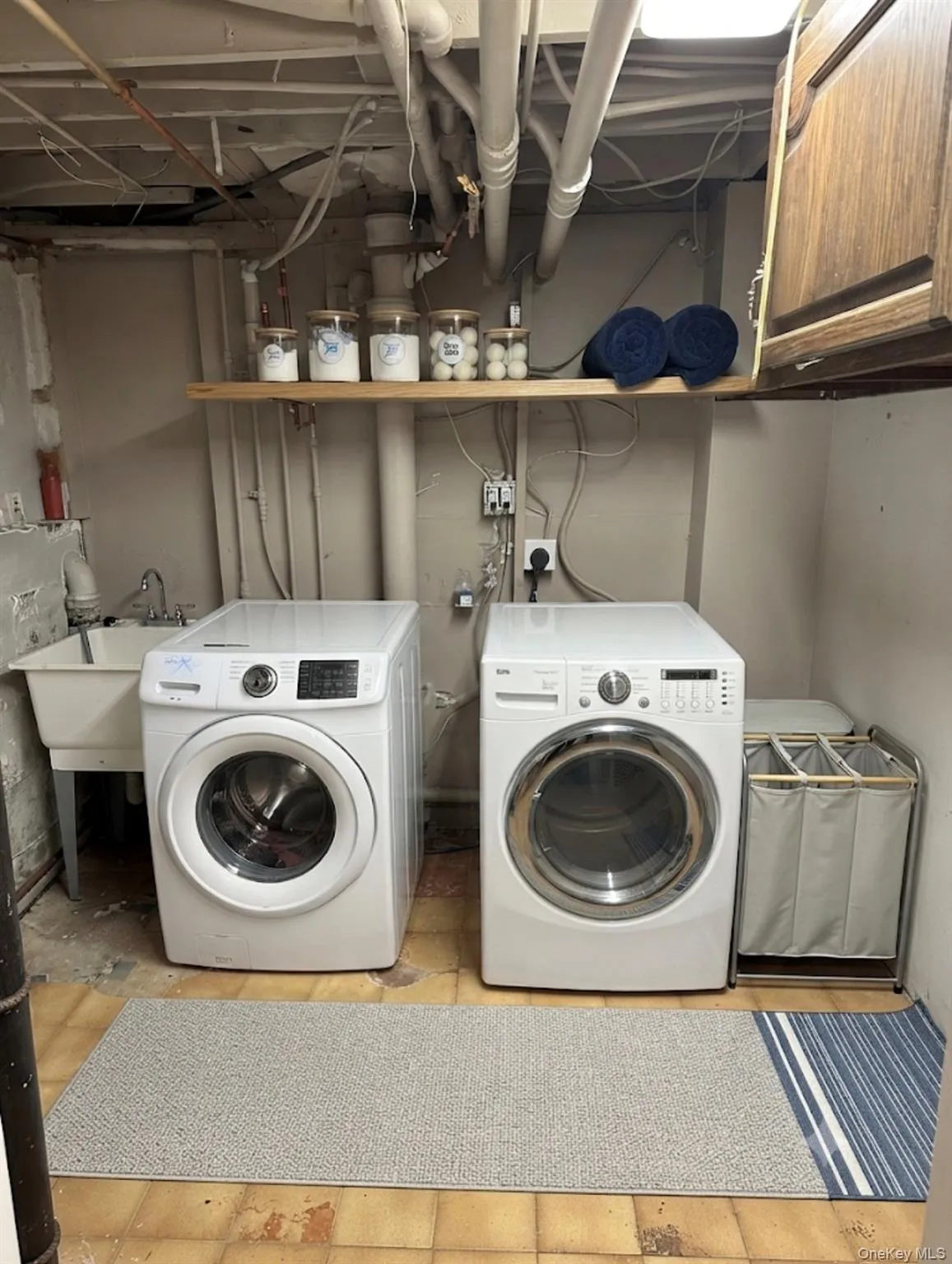 3058 Barkley Avenue, New York, NY, 2 Bedrooms Bedrooms, 5 Rooms Rooms,2 BathroomsBathrooms,Residential,For Rent,Barkley,0,1025088 3058 Barkley Avenue, New York, NY, 2 Bedrooms Bedrooms, 5 Rooms Rooms,2 BathroomsBathrooms,Residential,For Rent,Barkley,0,1025088