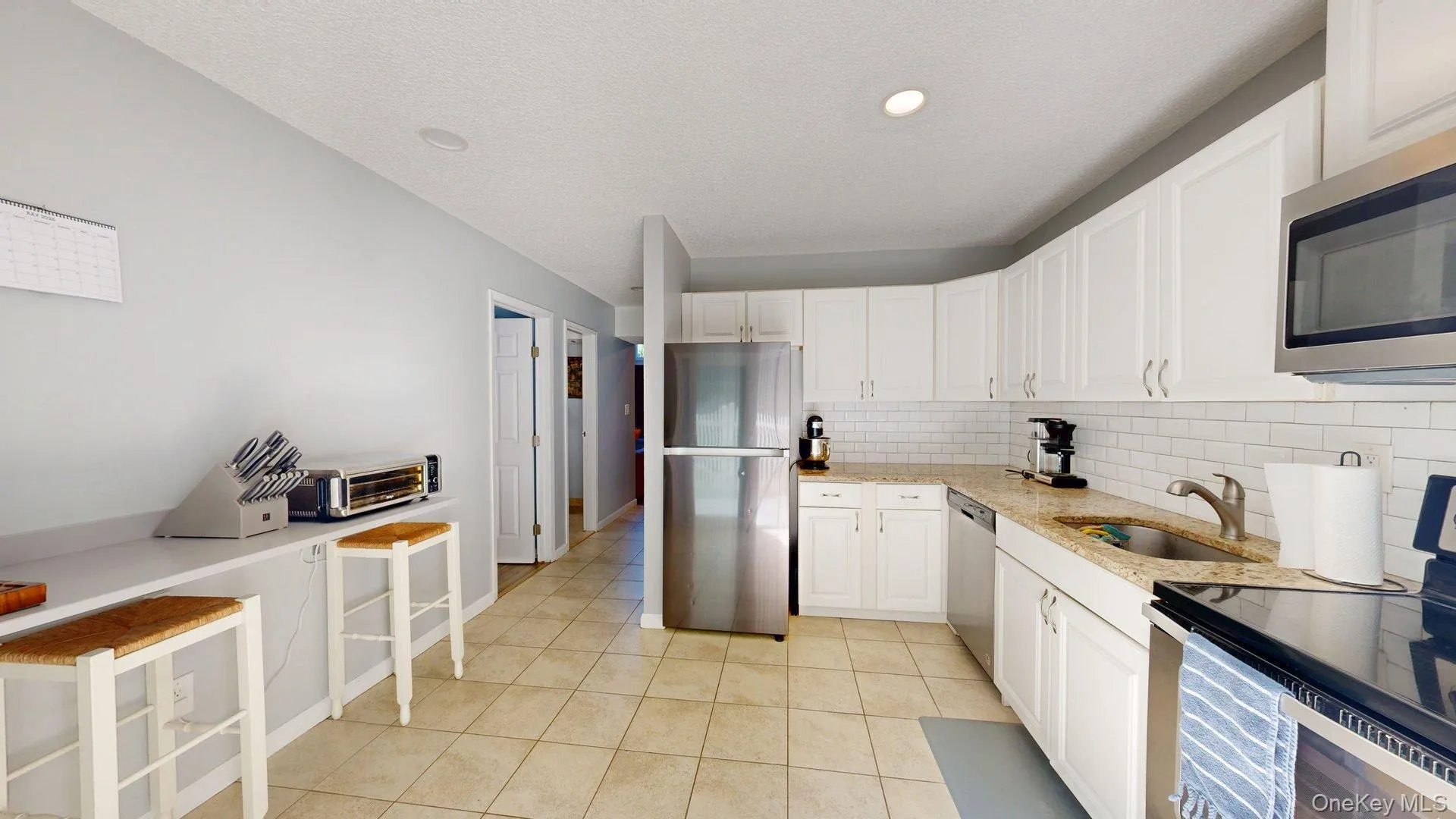 10 Amesworth Court, Brookhaven, NY, 3 Bedrooms Bedrooms, 6 Rooms Rooms,1 BathroomBathrooms,Residential,For Rent,Amesworth,0,1025089 10 Amesworth Court, Brookhaven, NY, 3 Bedrooms Bedrooms, 6 Rooms Rooms,1 BathroomBathrooms,Residential,For Rent,Amesworth,0,1025089