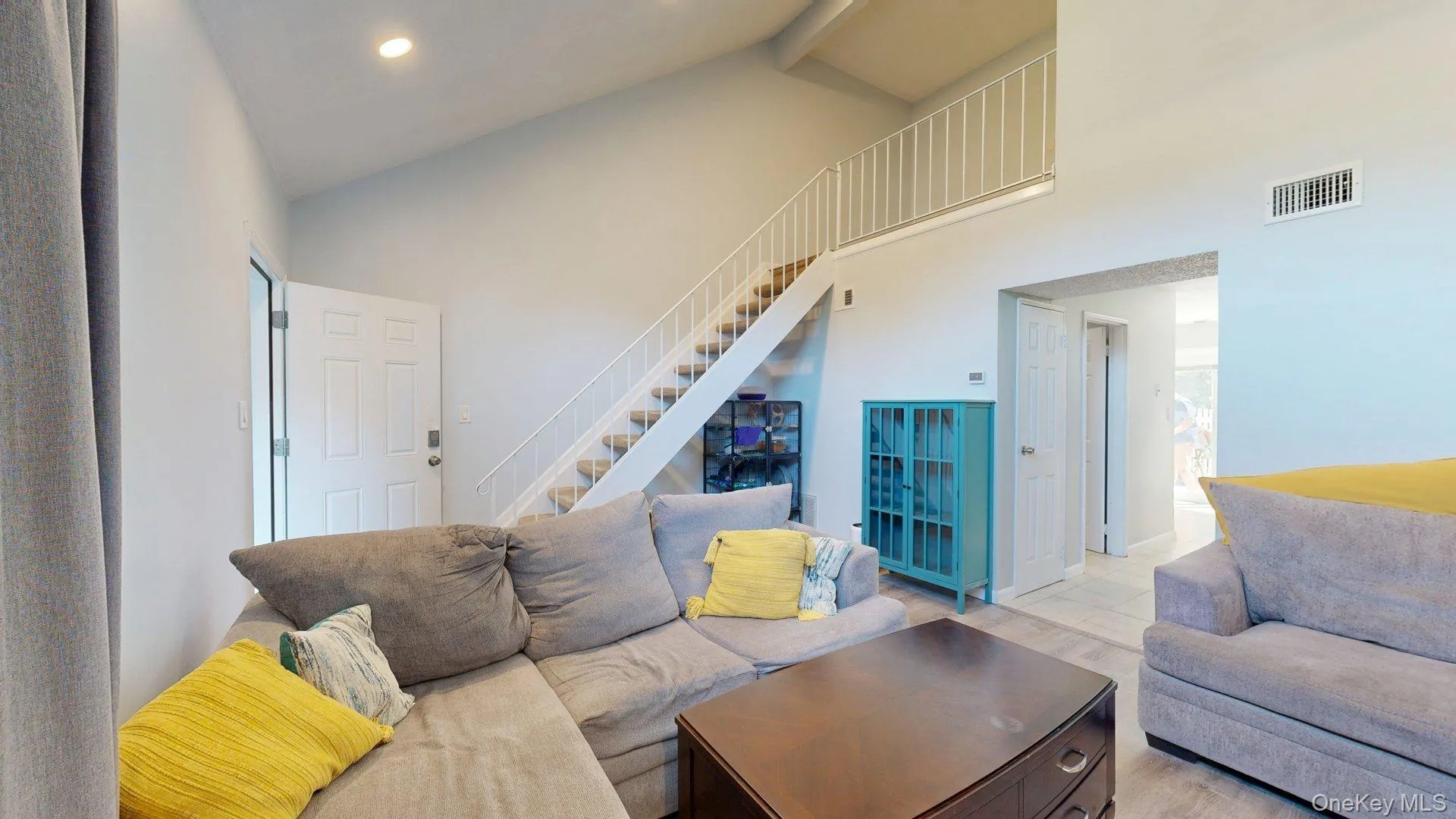 10 Amesworth Court, Brookhaven, NY, 3 Bedrooms Bedrooms, 6 Rooms Rooms,1 BathroomBathrooms,Residential,For Rent,Amesworth,0,1025089 10 Amesworth Court, Brookhaven, NY, 3 Bedrooms Bedrooms, 6 Rooms Rooms,1 BathroomBathrooms,Residential,For Rent,Amesworth,0,1025089