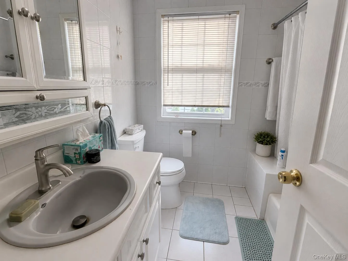 35 Willis Avenue, Oyster Bay, NY, 4 Bedrooms Bedrooms, 8 Rooms Rooms,3 BathroomsBathrooms,Residential Lease,For Rent,Willis,0,1025093 35 Willis Avenue, Oyster Bay, NY, 4 Bedrooms Bedrooms, 8 Rooms Rooms,3 BathroomsBathrooms,Residential Lease,For Rent,Willis,0,1025093