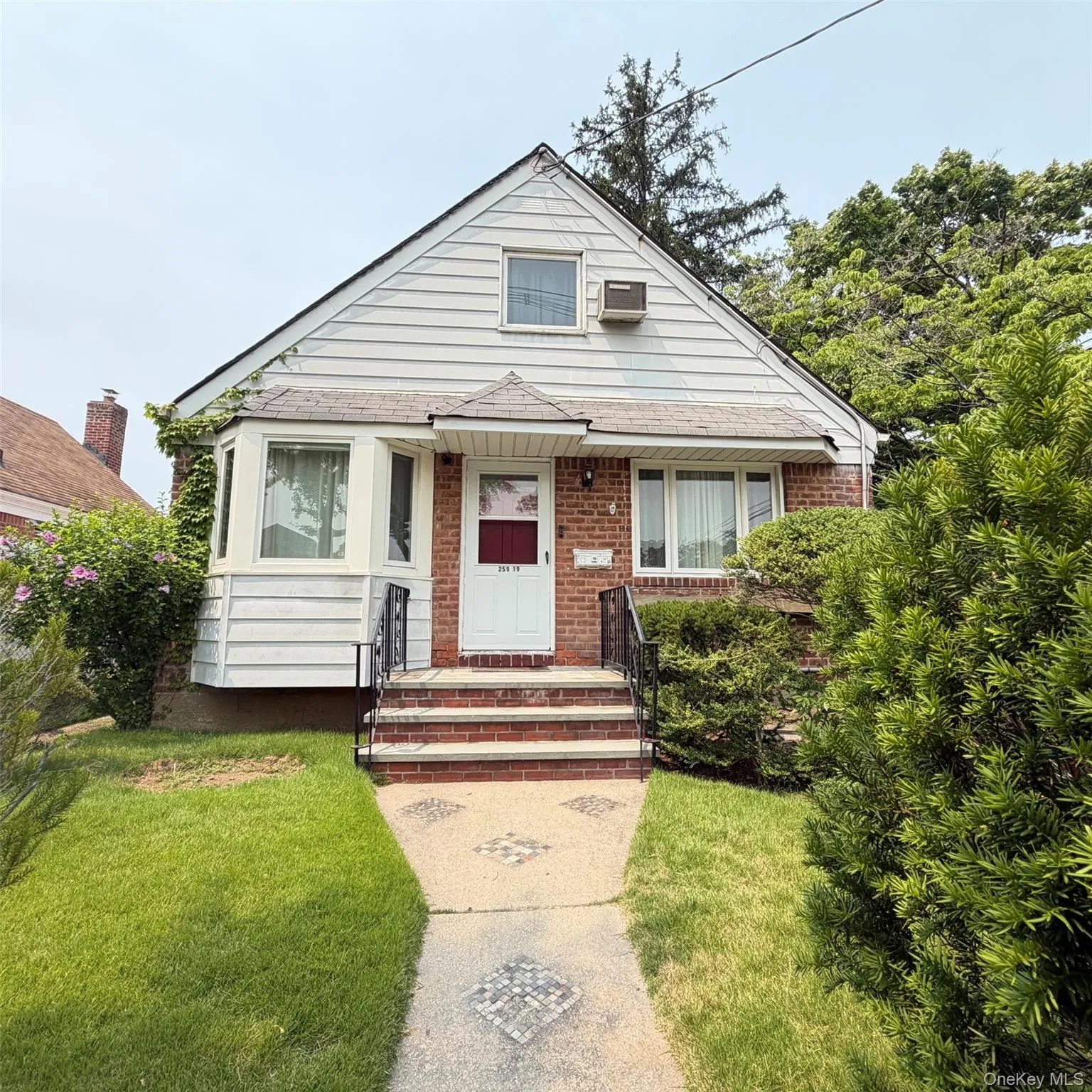 259-19 80th Avenue, New York, NY, 4 Bedrooms Bedrooms, 6 Rooms Rooms,2 BathroomsBathrooms,Residential,For Rent,80th,0,1025100 259-19 80th Avenue, New York, NY, 4 Bedrooms Bedrooms, 6 Rooms Rooms,2 BathroomsBathrooms,Residential,For Rent,80th,0,1025100