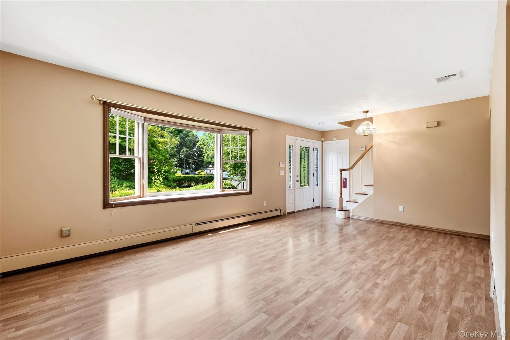 901 Liberty Street, Islip, NY, 4 Bedrooms Bedrooms, 9 Rooms Rooms,2 BathroomsBathrooms,Residential,For Rent,Liberty,0,1025108 901 Liberty Street, Islip, NY, 4 Bedrooms Bedrooms, 9 Rooms Rooms,2 BathroomsBathrooms,Residential,For Rent,Liberty,0,1025108