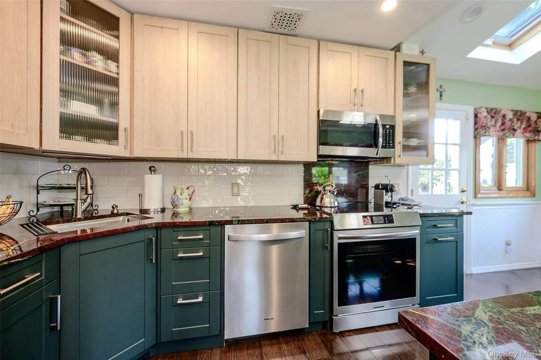 262 Rose Street, Oyster Bay, NY, 4 Bedrooms Bedrooms, 10 Rooms Rooms,3 BathroomsBathrooms,Residential,For Rent,Rose,0,1025109 262 Rose Street, Oyster Bay, NY, 4 Bedrooms Bedrooms, 10 Rooms Rooms,3 BathroomsBathrooms,Residential,For Rent,Rose,0,1025109