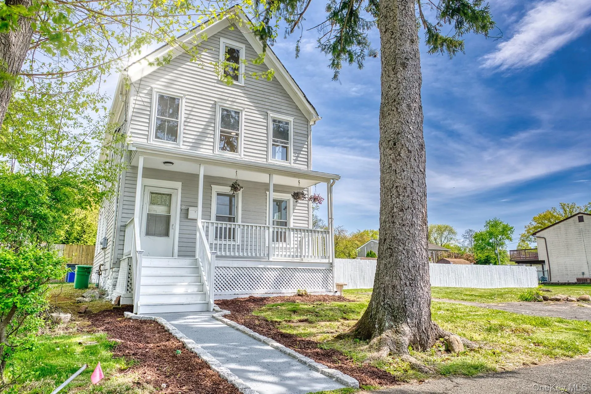 View of front of home featuring a porch View of front of home featuring a porch