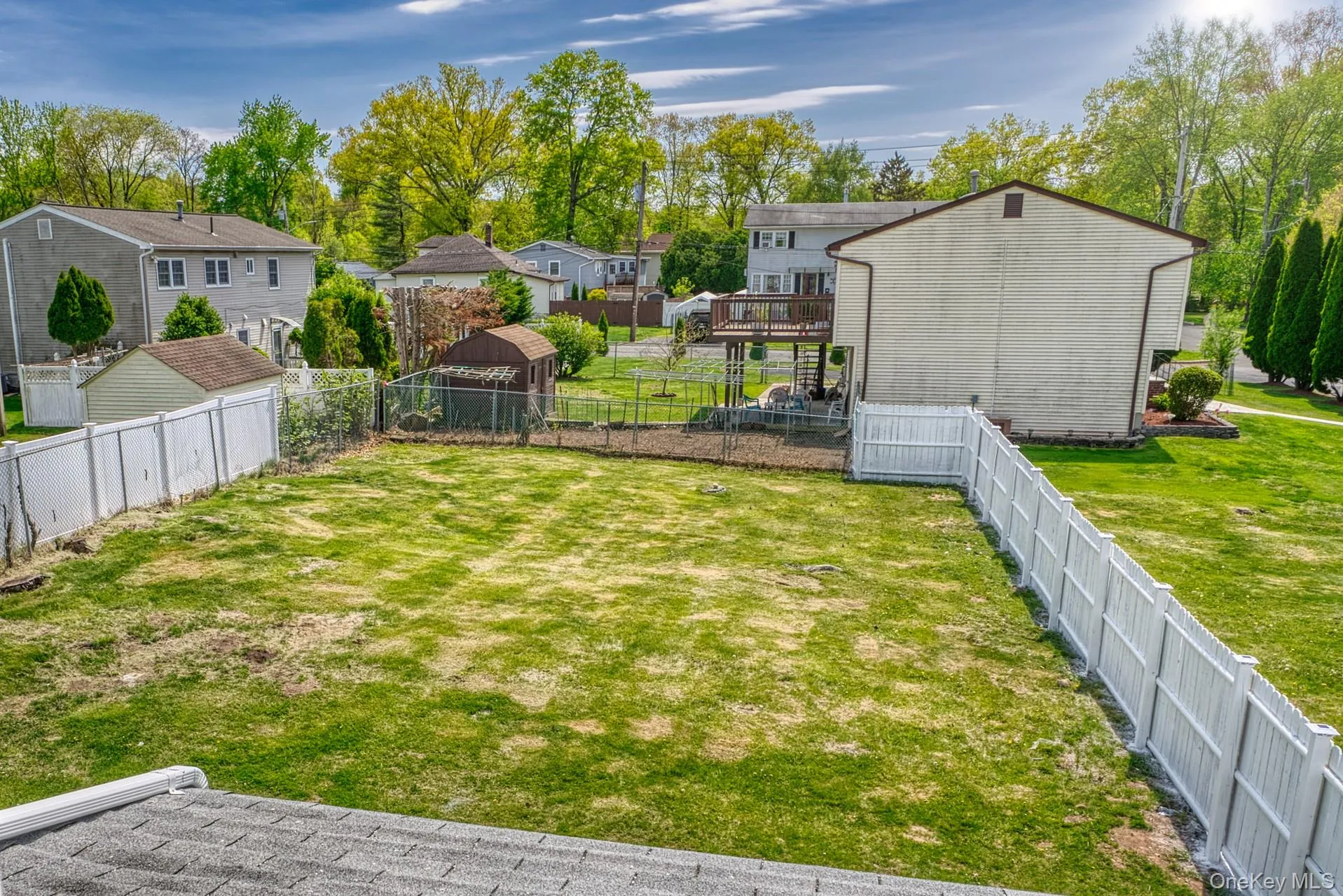 View of yard featuring a residential view View of yard featuring a residential view