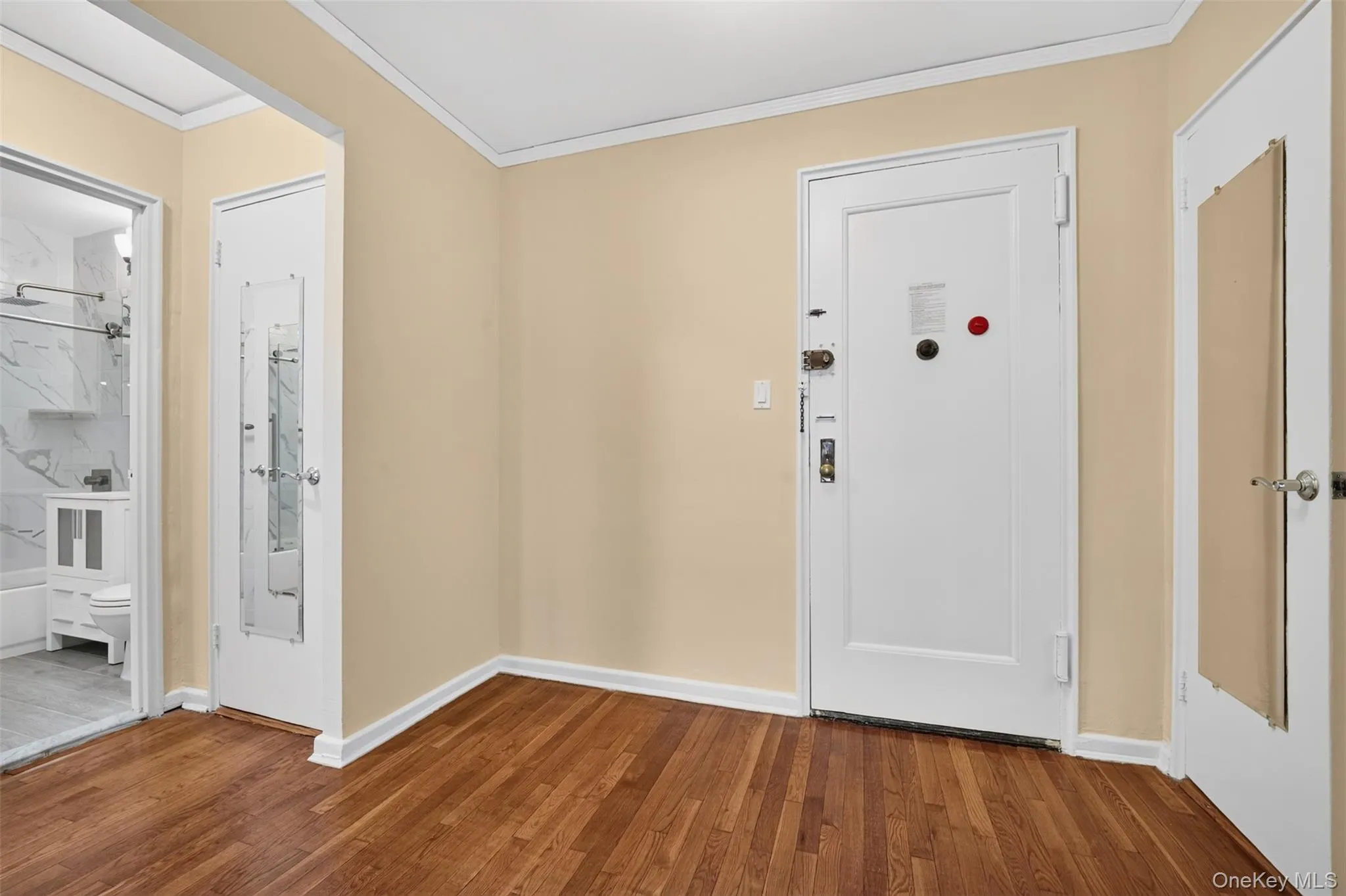 109-23 71st Road, New York, NY, 1 Bedroom Bedrooms, 3 Rooms Rooms,1 BathroomBathrooms,Residential,For Rent,71st,0,1025114 109-23 71st Road, New York, NY, 1 Bedroom Bedrooms, 3 Rooms Rooms,1 BathroomBathrooms,Residential,For Rent,71st,0,1025114