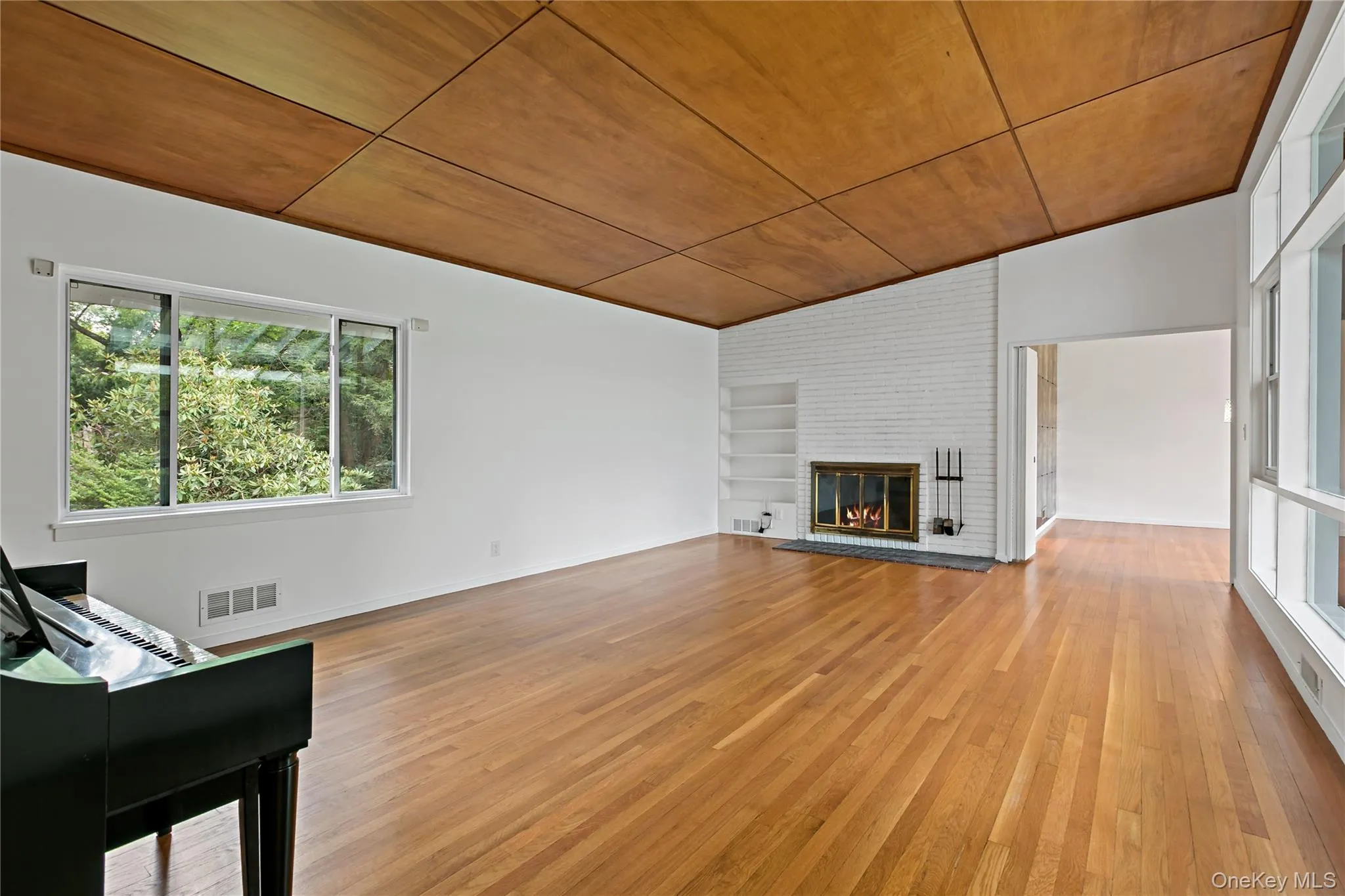 3 Tory Lane, Scarsdale, NY, 5 Bedrooms Bedrooms, 9 Rooms Rooms,4 BathroomsBathrooms,Residential Lease,For Rent,Tory,0,1025120 3 Tory Lane, Scarsdale, NY, 5 Bedrooms Bedrooms, 9 Rooms Rooms,4 BathroomsBathrooms,Residential Lease,For Rent,Tory,0,1025120
