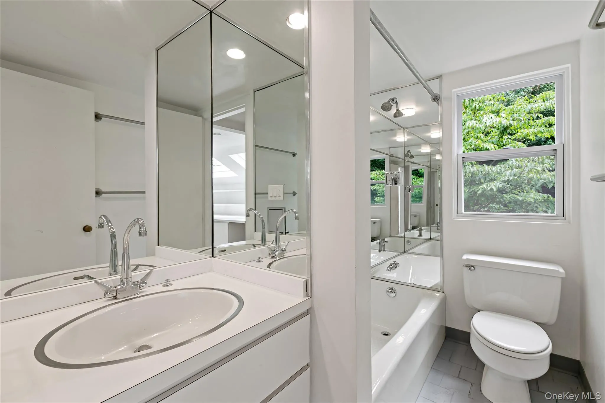 3 Tory Lane, Scarsdale, NY, 5 Bedrooms Bedrooms, 9 Rooms Rooms,4 BathroomsBathrooms,Residential Lease,For Rent,Tory,0,1025120 3 Tory Lane, Scarsdale, NY, 5 Bedrooms Bedrooms, 9 Rooms Rooms,4 BathroomsBathrooms,Residential Lease,For Rent,Tory,0,1025120