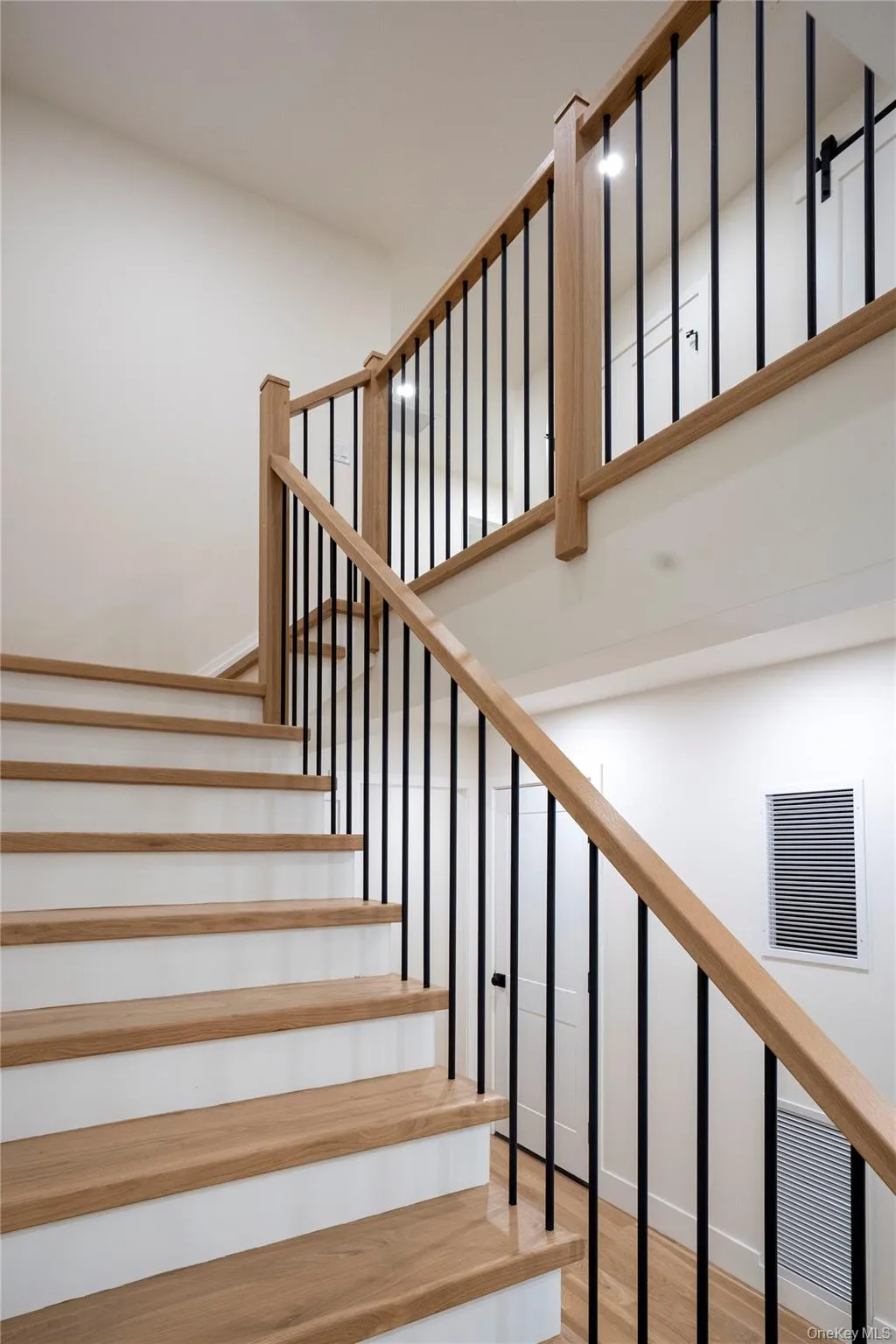 19 Black Birch Lane, Scarsdale, NY, 5 Bedrooms Bedrooms, 14 Rooms Rooms,4 BathroomsBathrooms,Residential,For Rent,Black Birch,0,1025126 19 Black Birch Lane, Scarsdale, NY, 5 Bedrooms Bedrooms, 14 Rooms Rooms,4 BathroomsBathrooms,Residential,For Rent,Black Birch,0,1025126