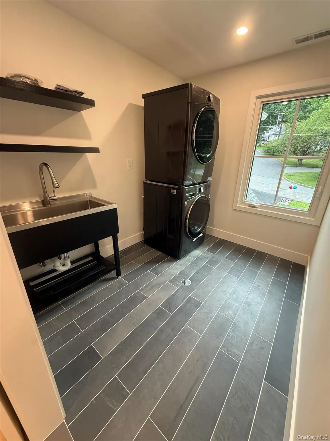 19 Black Birch Lane, Scarsdale, NY, 5 Bedrooms Bedrooms, 14 Rooms Rooms,4 BathroomsBathrooms,Residential,For Rent,Black Birch,0,1025126 19 Black Birch Lane, Scarsdale, NY, 5 Bedrooms Bedrooms, 14 Rooms Rooms,4 BathroomsBathrooms,Residential,For Rent,Black Birch,0,1025126