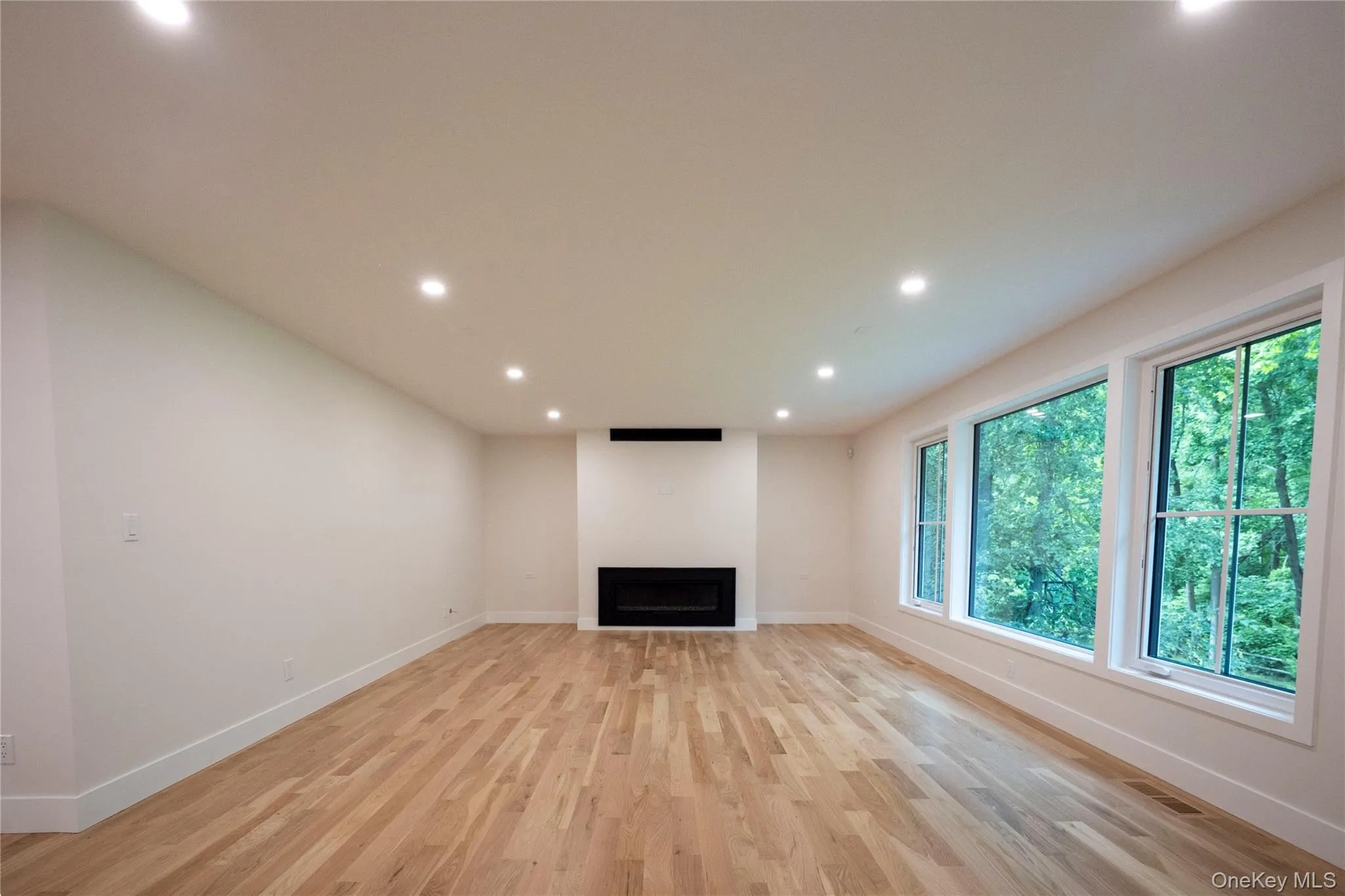 19 Black Birch Lane, Scarsdale, NY, 5 Bedrooms Bedrooms, 14 Rooms Rooms,4 BathroomsBathrooms,Residential,For Rent,Black Birch,0,1025126 19 Black Birch Lane, Scarsdale, NY, 5 Bedrooms Bedrooms, 14 Rooms Rooms,4 BathroomsBathrooms,Residential,For Rent,Black Birch,0,1025126
